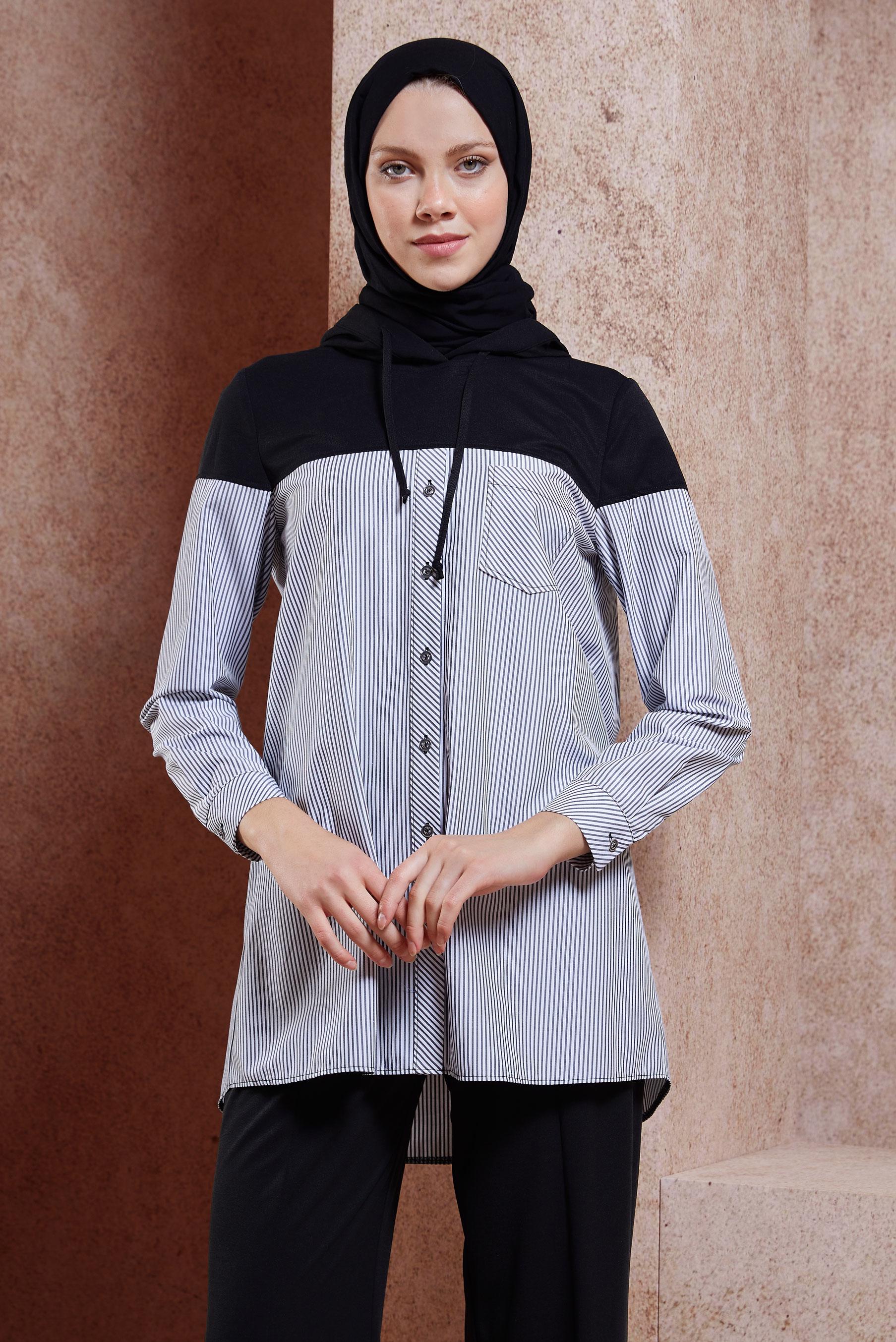 Tesettür giyim SİYAH KAPÜŞONLU PANTOLONLU EŞOFMAN TAKIM 44752