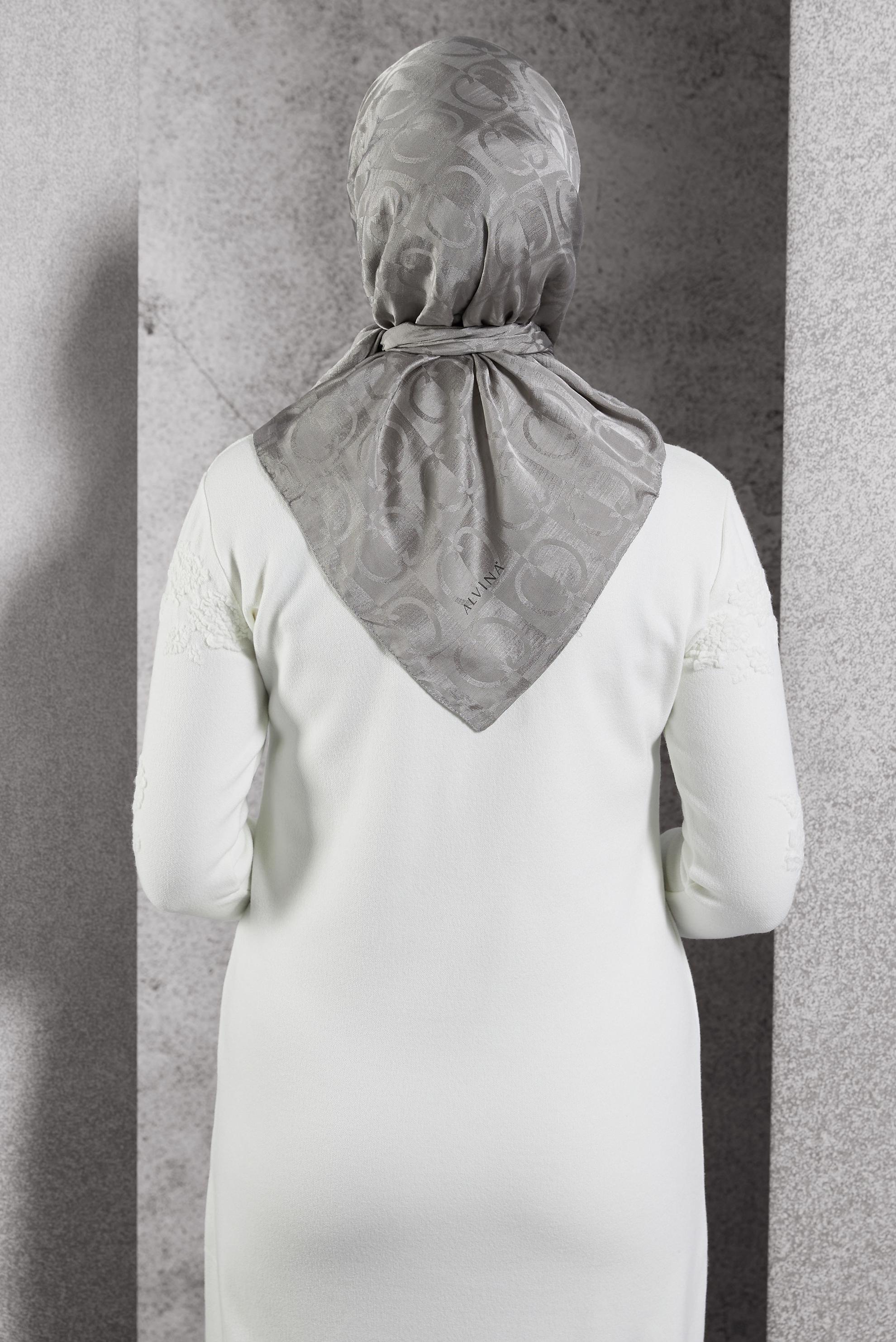 Tesettür giyim BEJ ALVİNA JAKAR EŞARP 8452