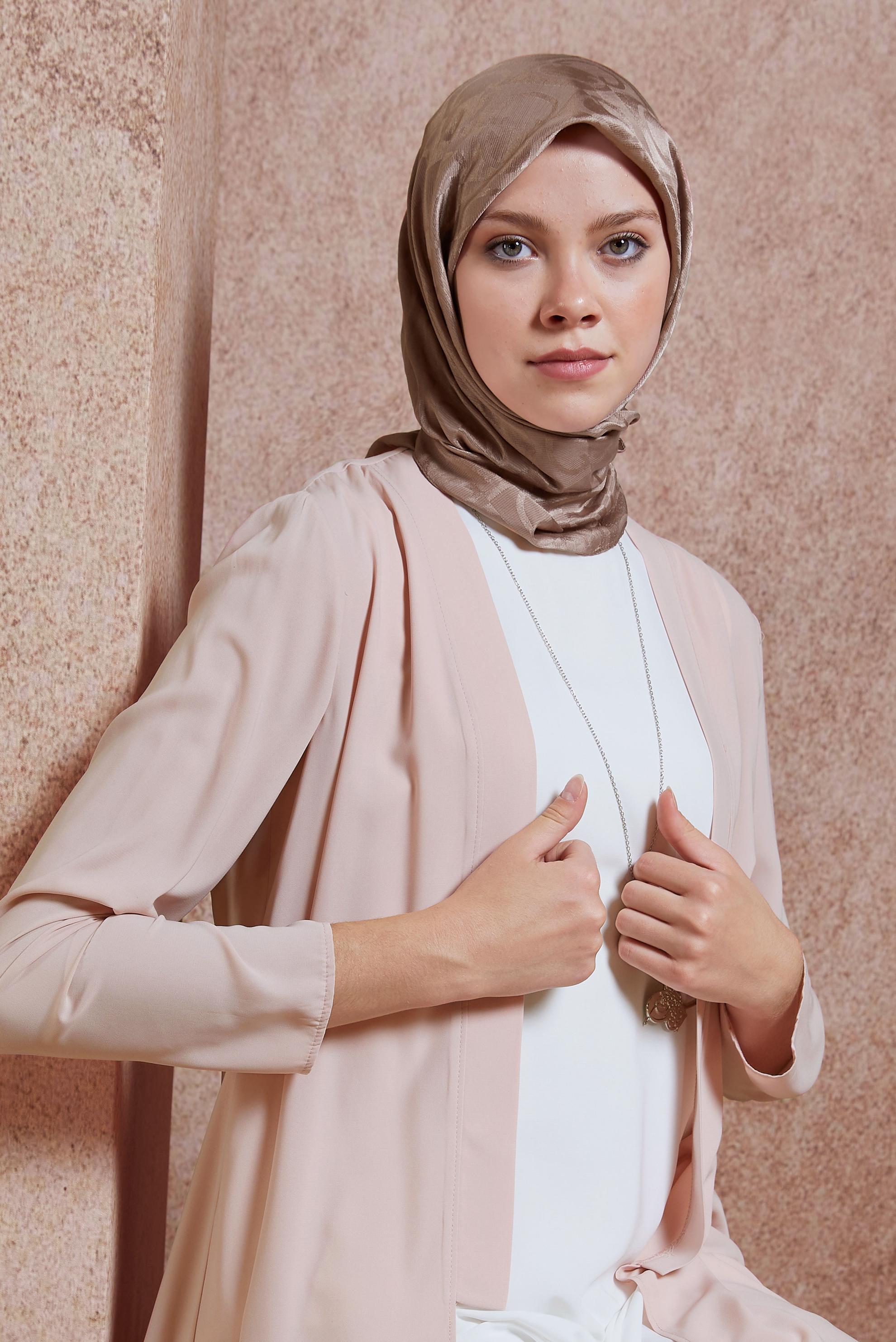 Tesettür giyim PEMBE ALVİNA JAKAR EŞARP 8452