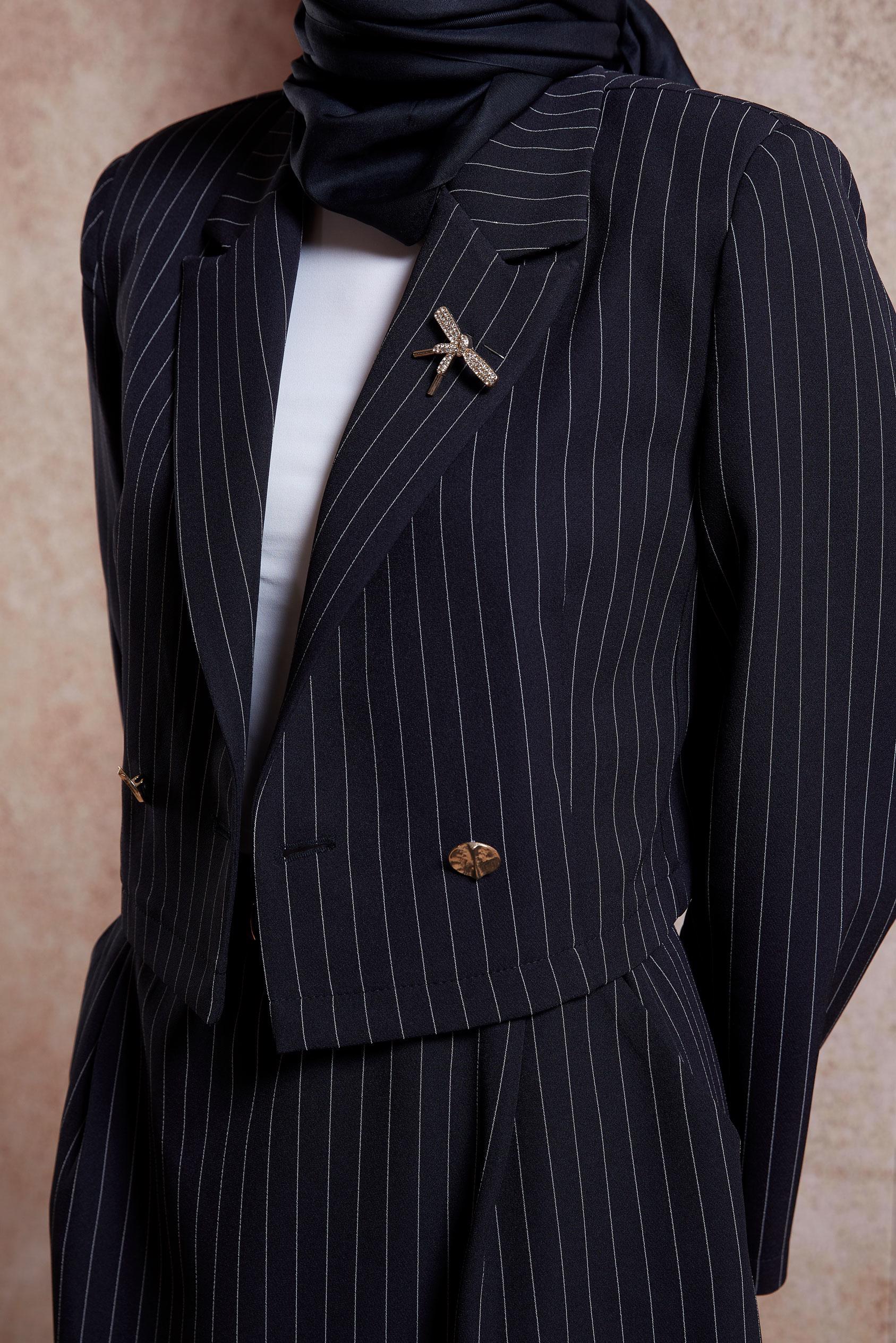 Tesettür giyim SİYAH ÇİZGİLİ BROŞLU ETEKLİ TAKIM 44719