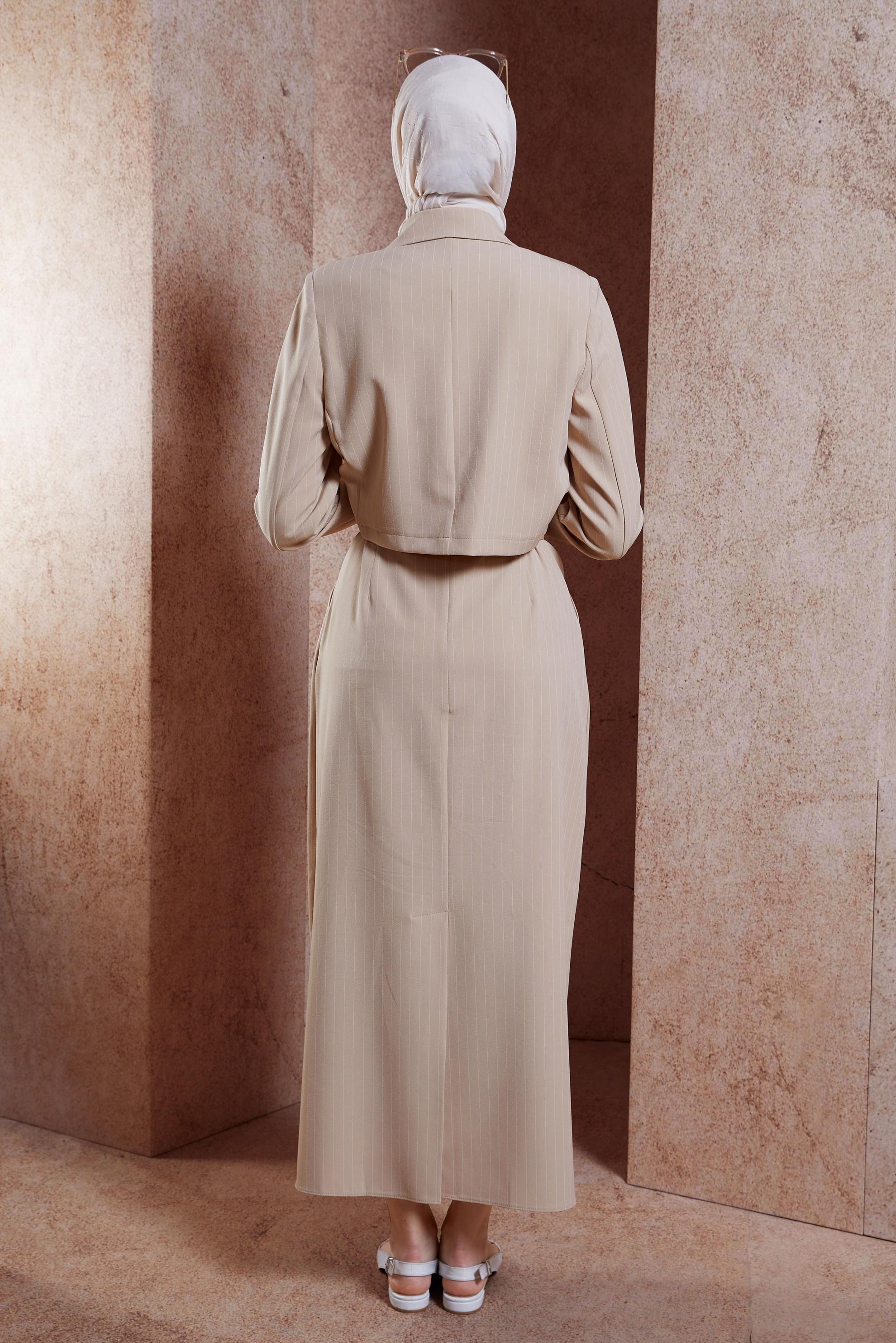 Tesettür giyim BEJ ÇİZGİLİ BROŞLU ETEKLİ TAKIM 44719