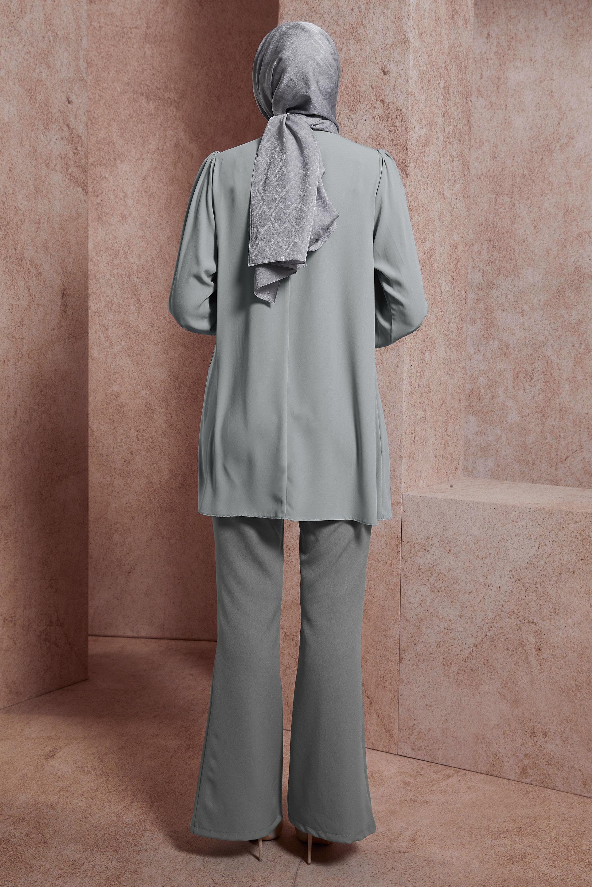 Tesettür giyim GRİ YIRTMAÇ DETAYLI PANTOLON 70706