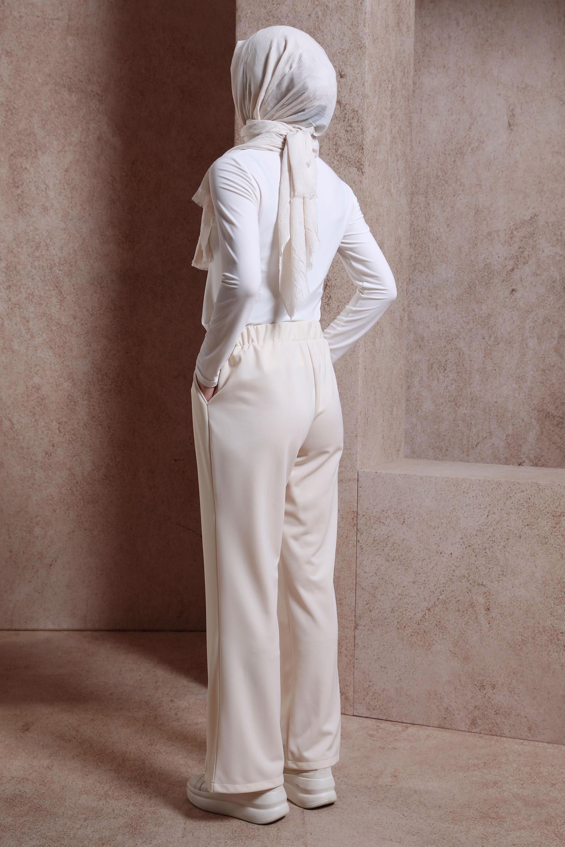 Tesettür giyim EKRU YIRTMAÇ DETAYLI PANTOLON 70721