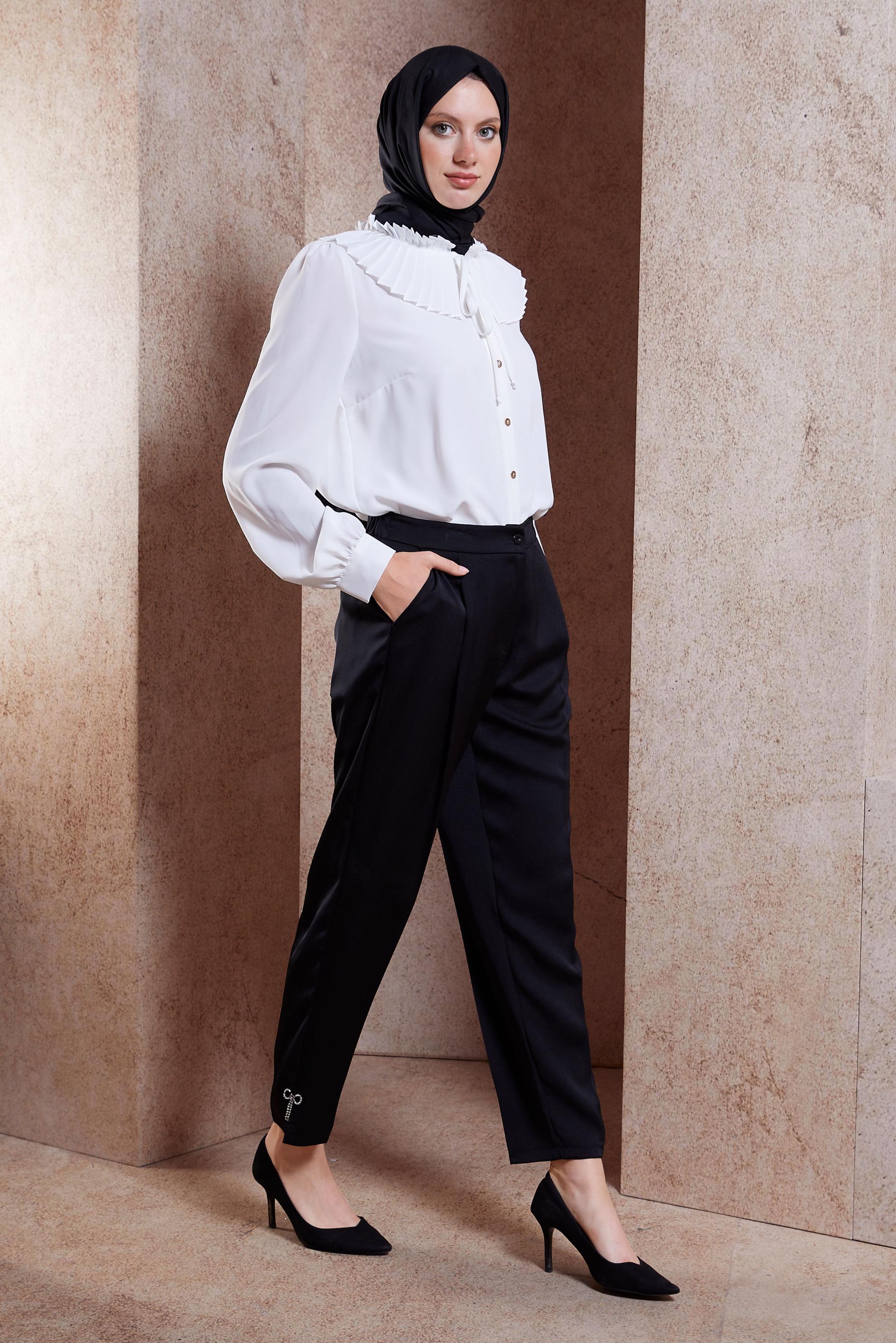 Tesettür giyim SİYAH SATEN DOKULU HAVUÇ PANTOLON 70741