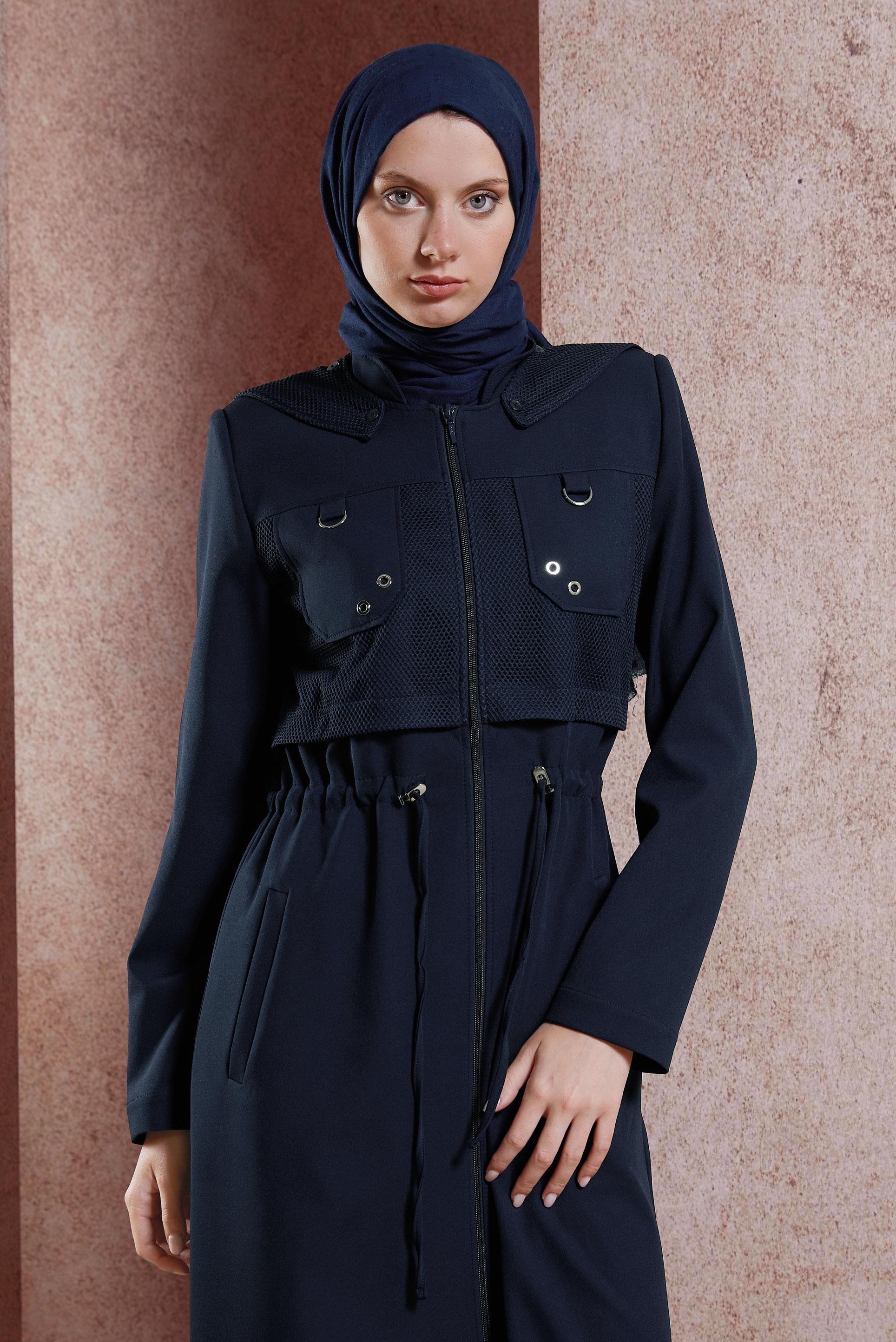 Vêtements hijab BLEU MARINE MANTEAU MODESTE À CAPUCHE 10886