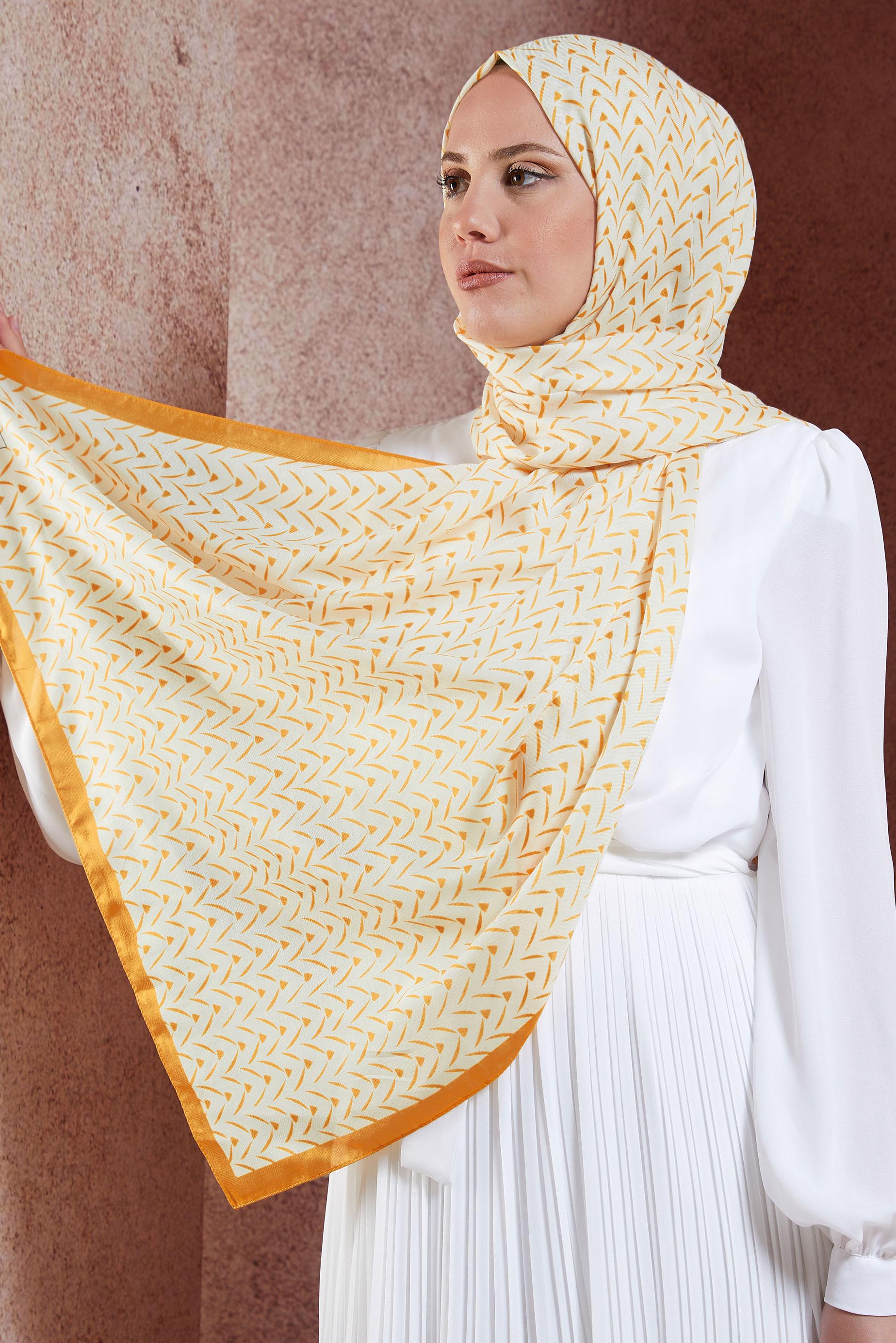 Tesettür giyim SARI ALVİNA DESENLİ ŞAL 1005