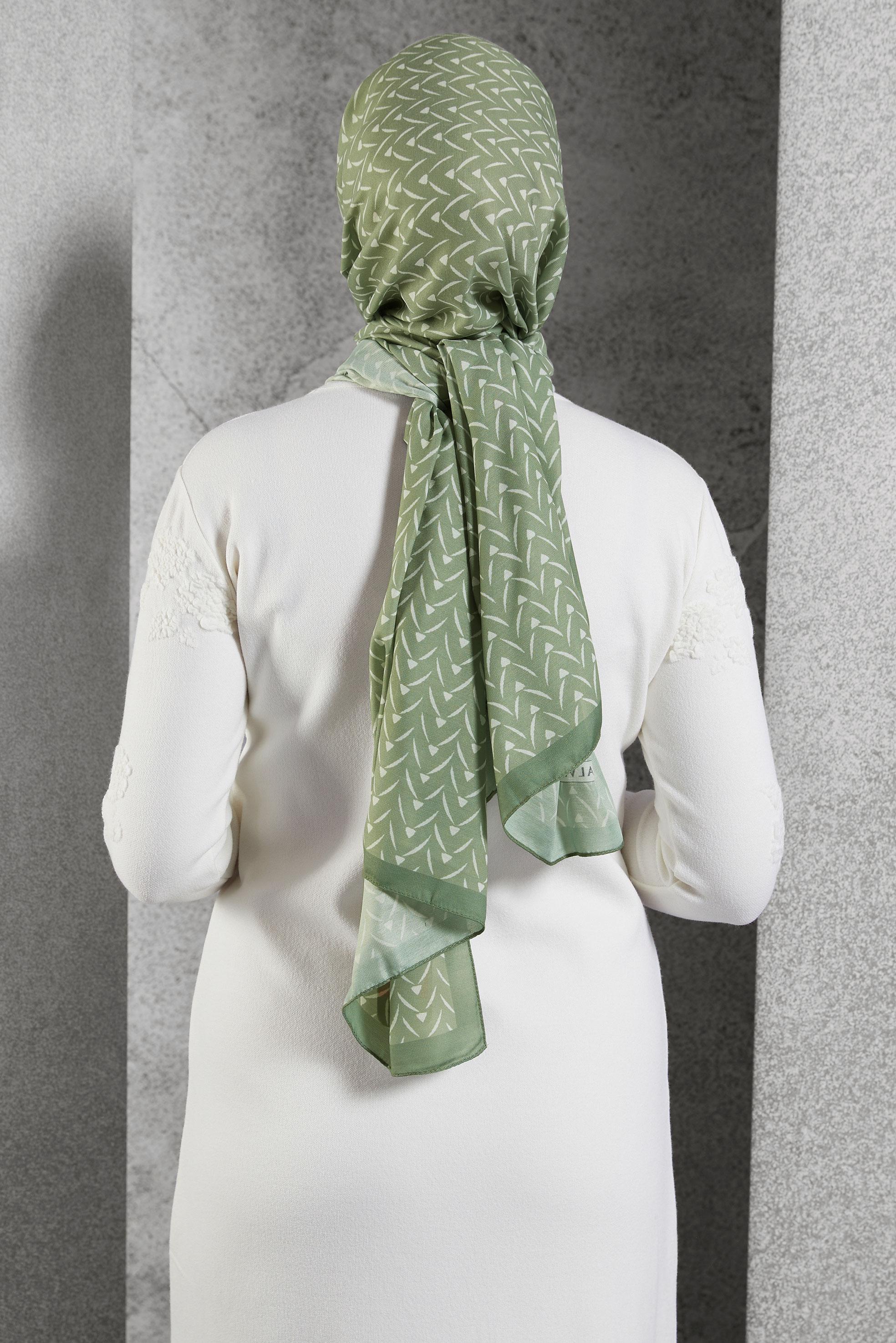 Tesettür giyim YEŞİL ALVİNA DESENLİ ŞAL 1005