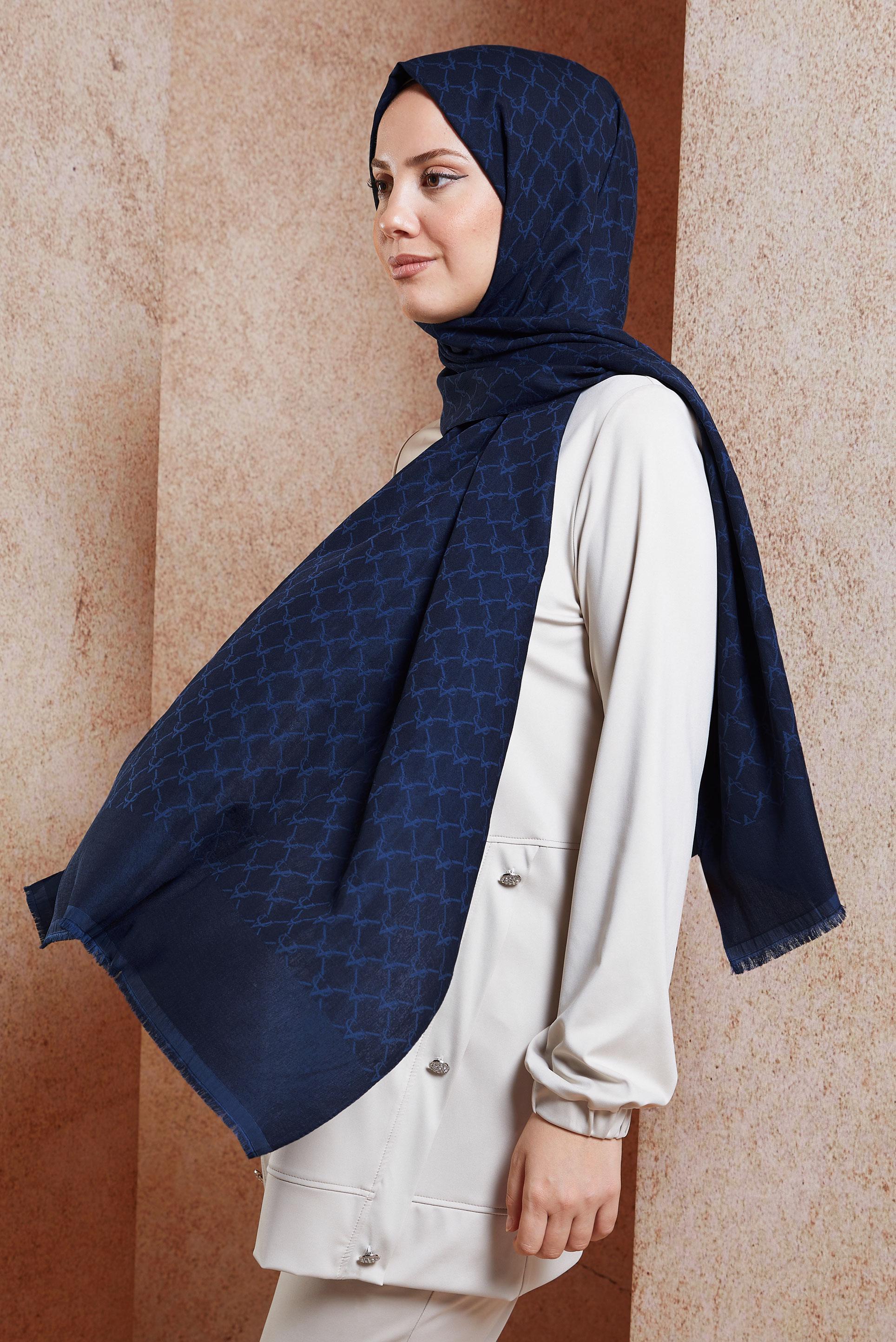 Tesettür giyim LACİVERT ALVİNA MONOGRAM ŞAL 3100
