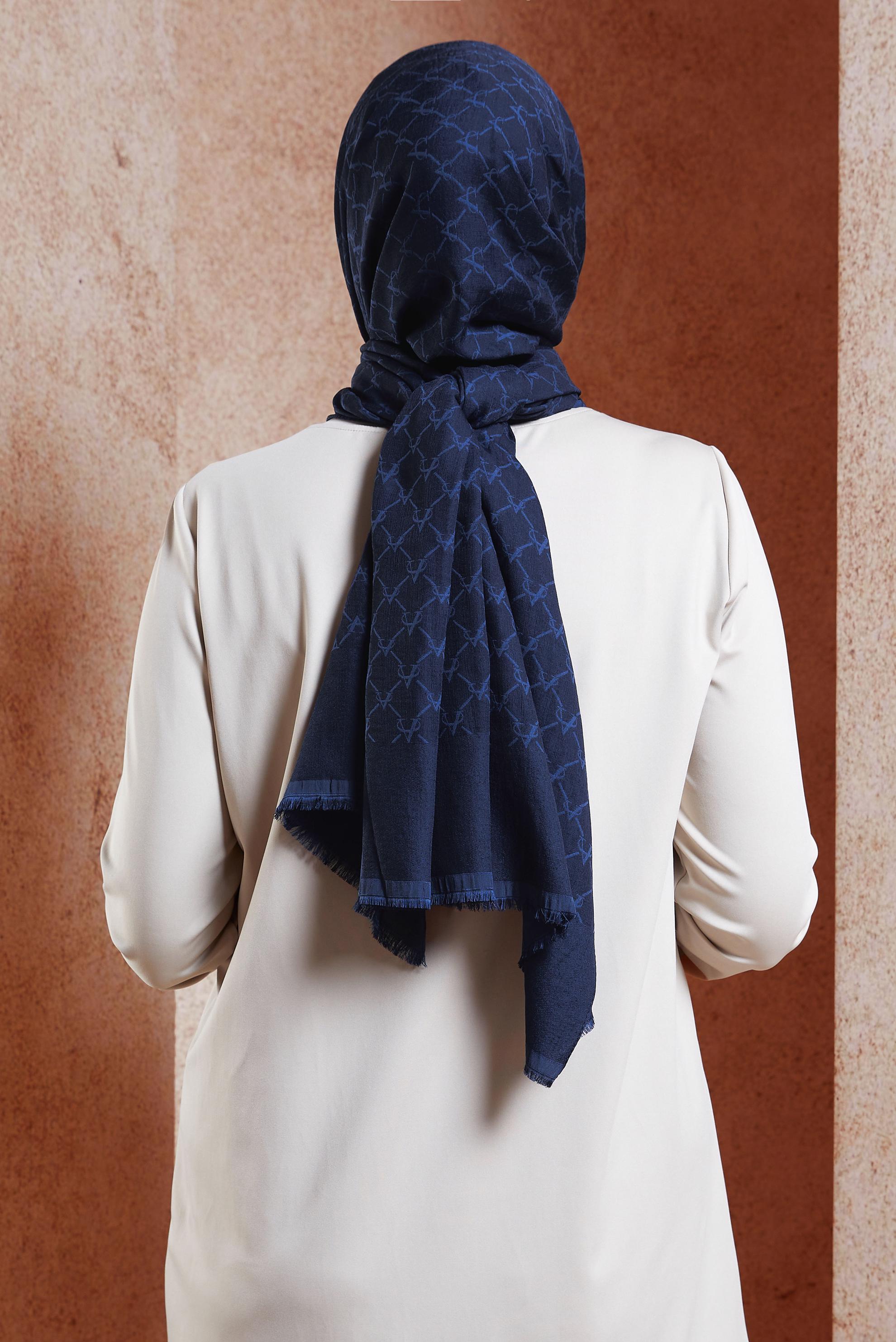 Tesettür giyim LACİVERT ALVİNA MONOGRAM ŞAL 3100