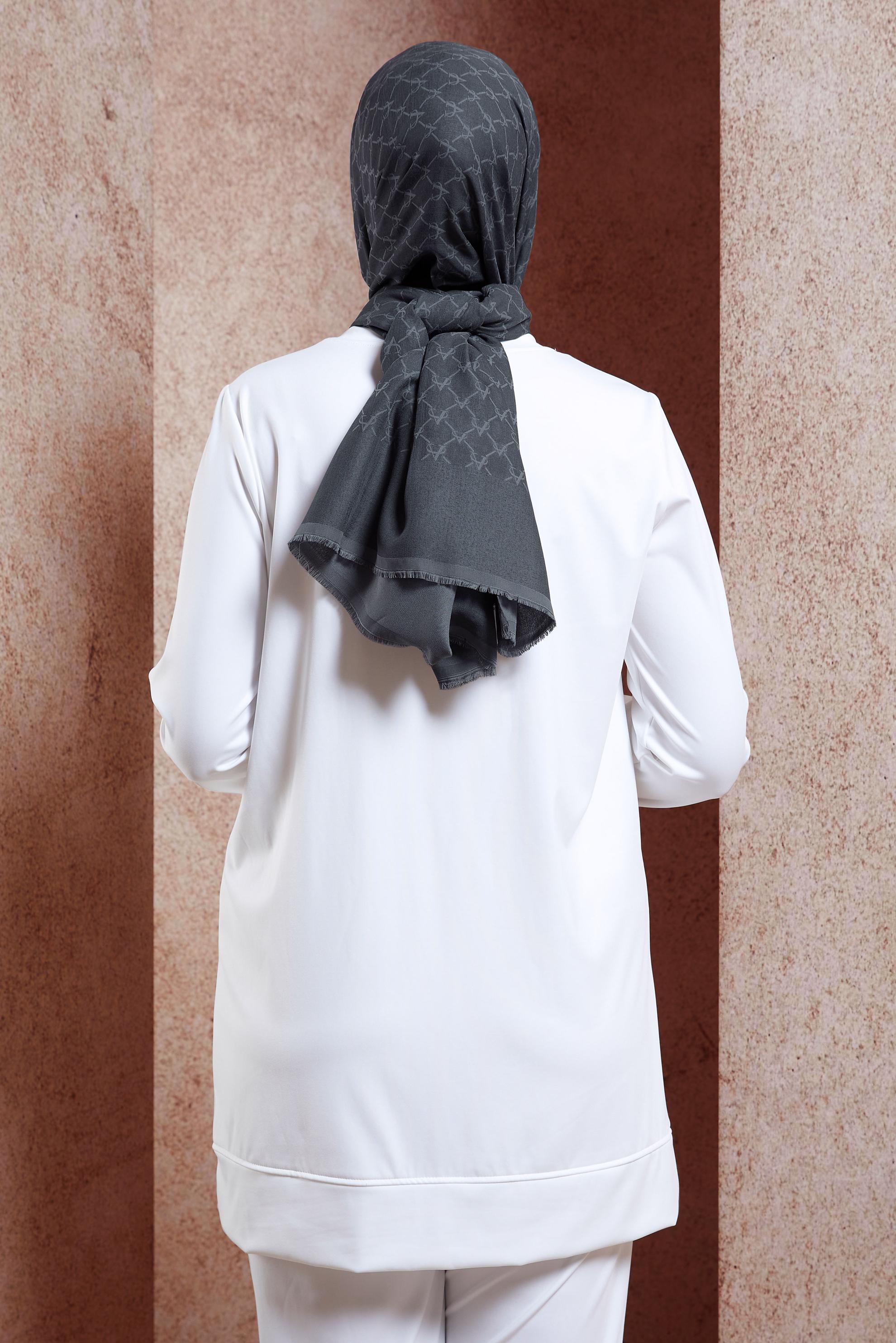 Tesettür giyim GRİ ALVİNA MONOGRAM ŞAL 3100