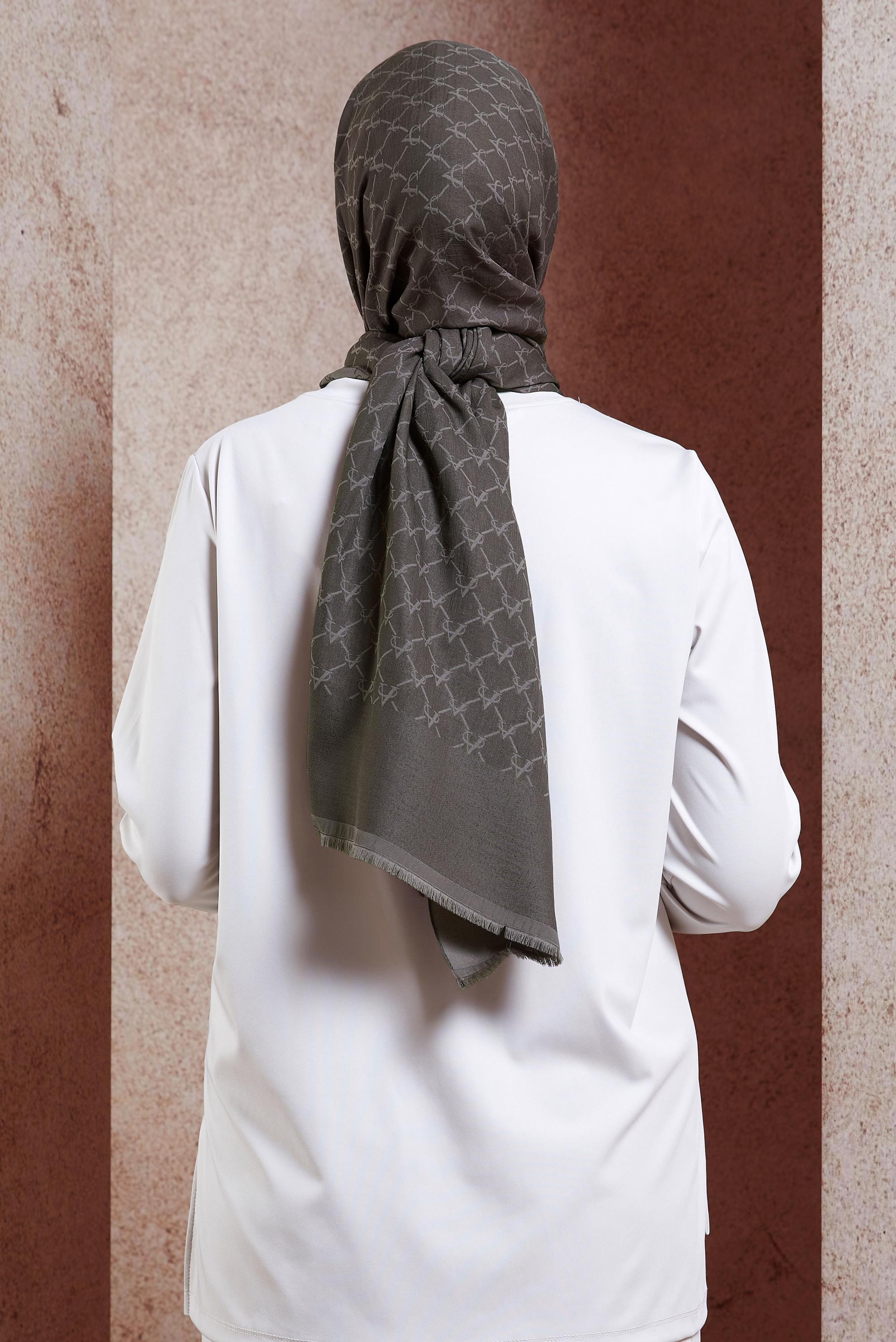 Tesettür giyim KAHVE ALVİNA MONOGRAM ŞAL 3100