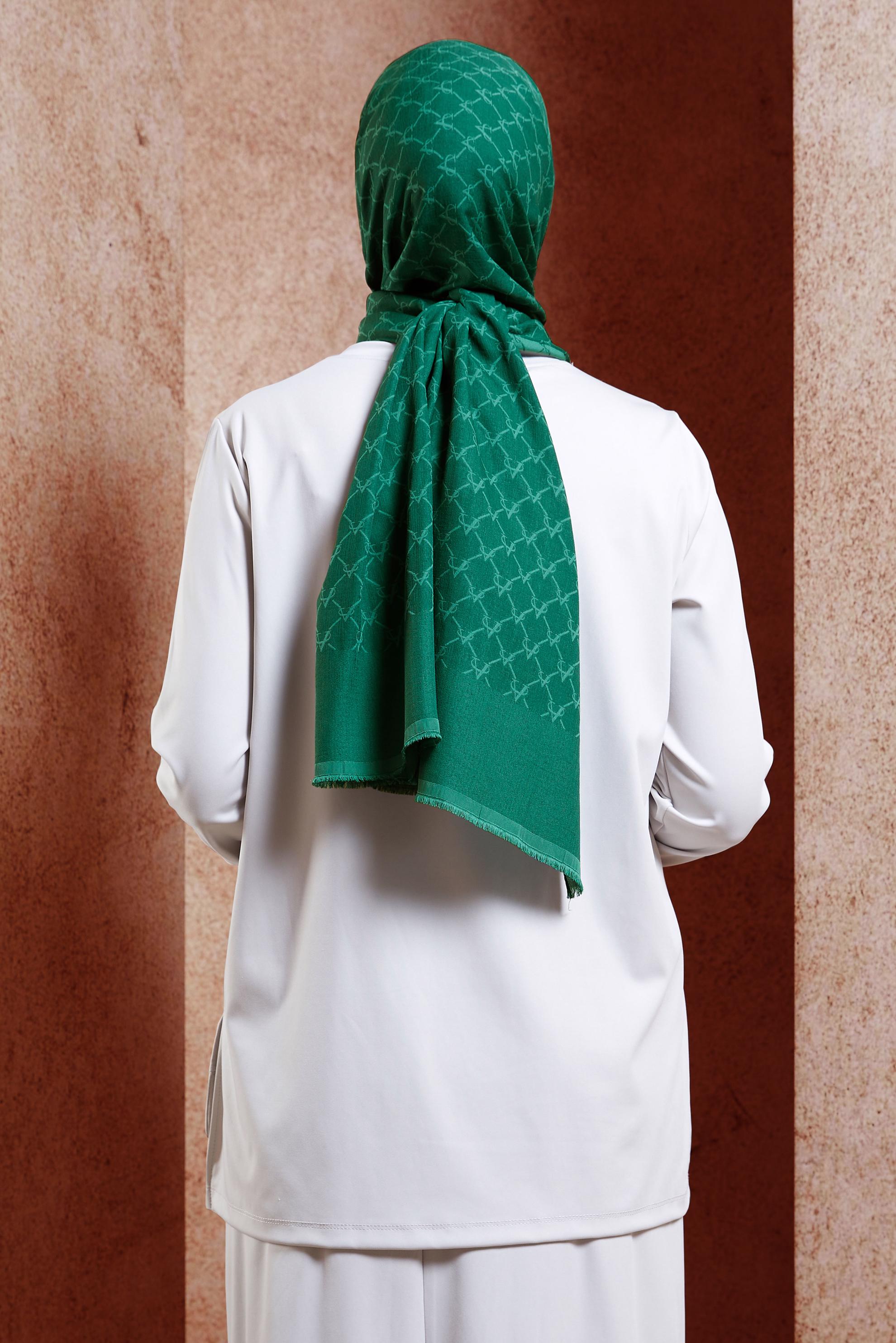 Tesettür giyim YEŞİL ALVİNA MONOGRAM ŞAL 3100