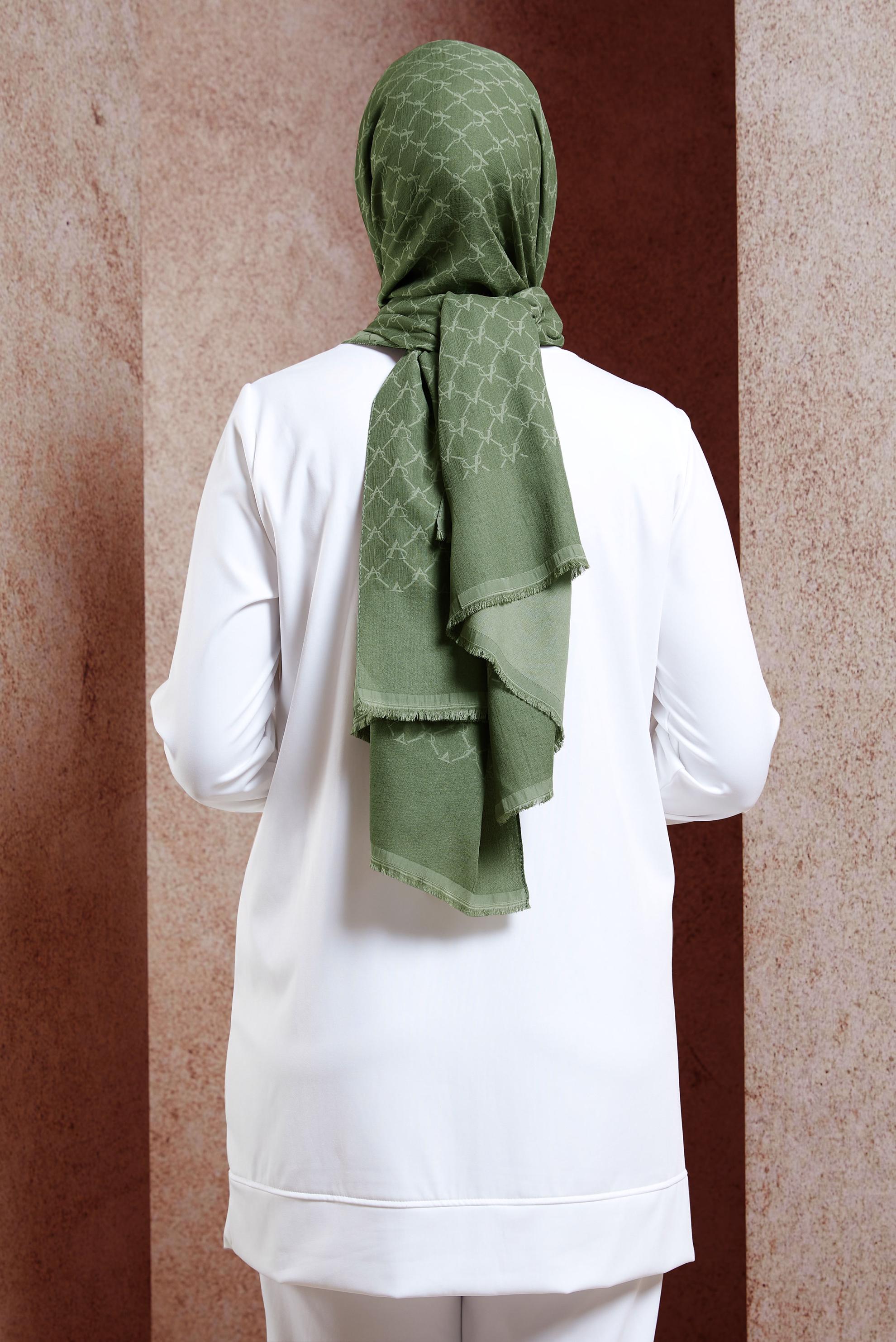 Tesettür giyim YEŞİL ALVİNA MONOGRAM ŞAL 3100