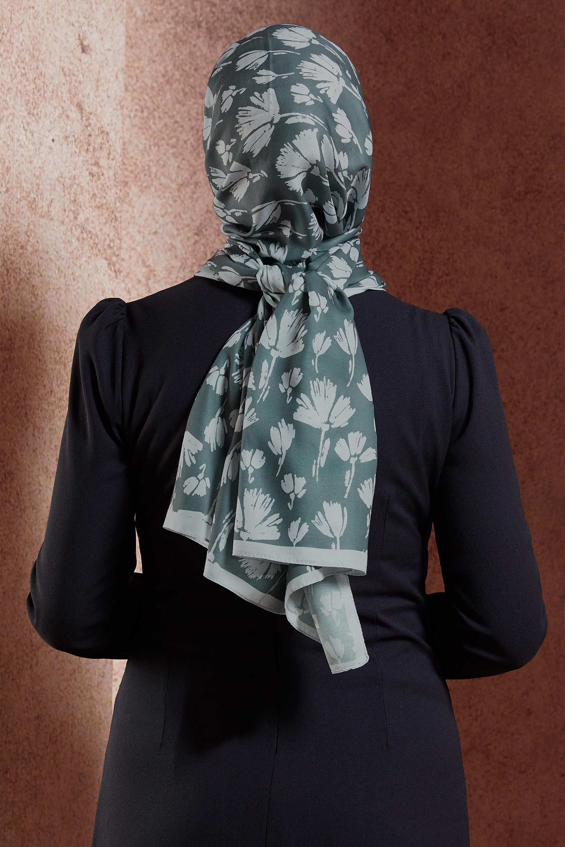 Tesettür giyim GRİ ALVİNA DESENLİ ŞAL 7207