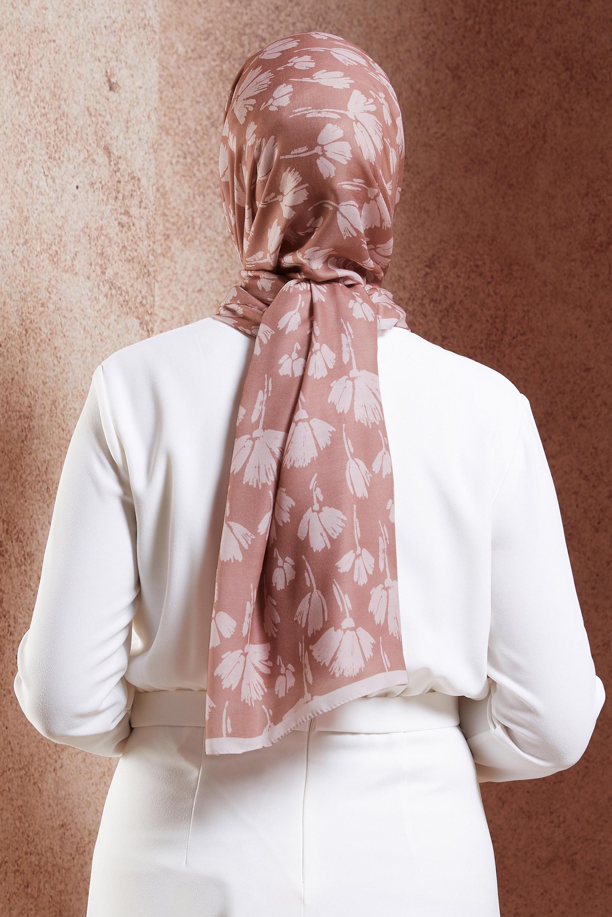 Tesettür giyim PEMBE ALVİNA DESENLİ ŞAL 7207