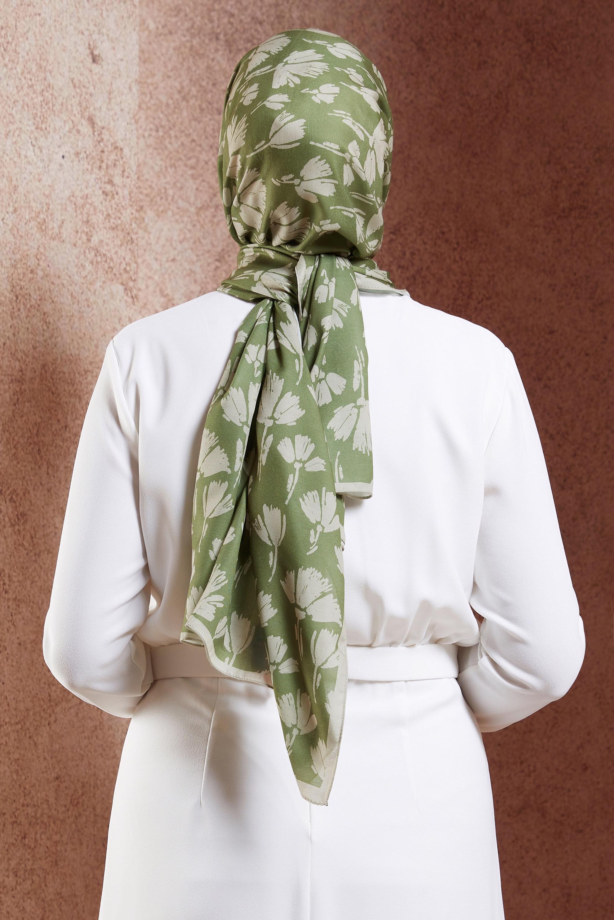 Vêtements hijab VERT CHÂLE À MOTIFS ALVINA 7207
