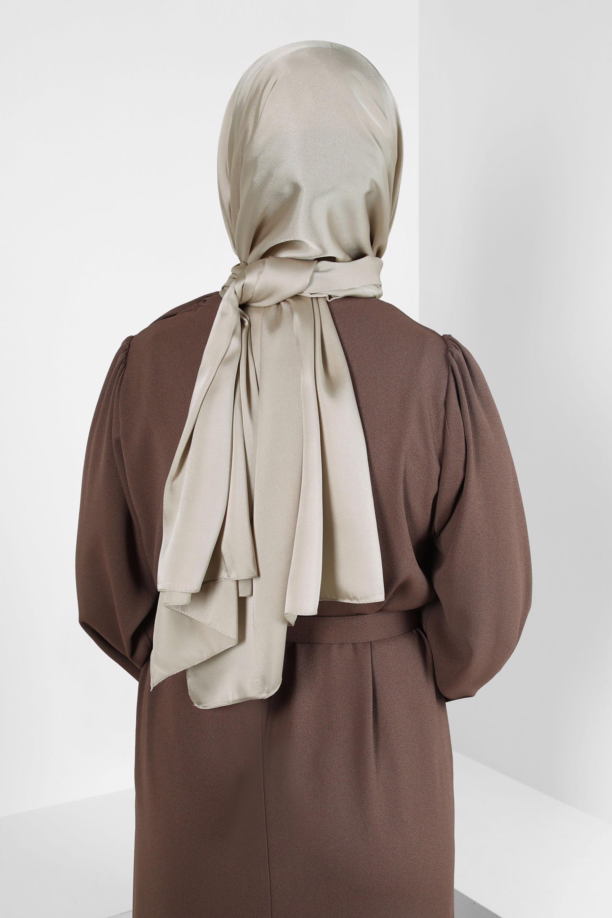 Tesettür giyim BEJ ALVİNA ŞAL 8401