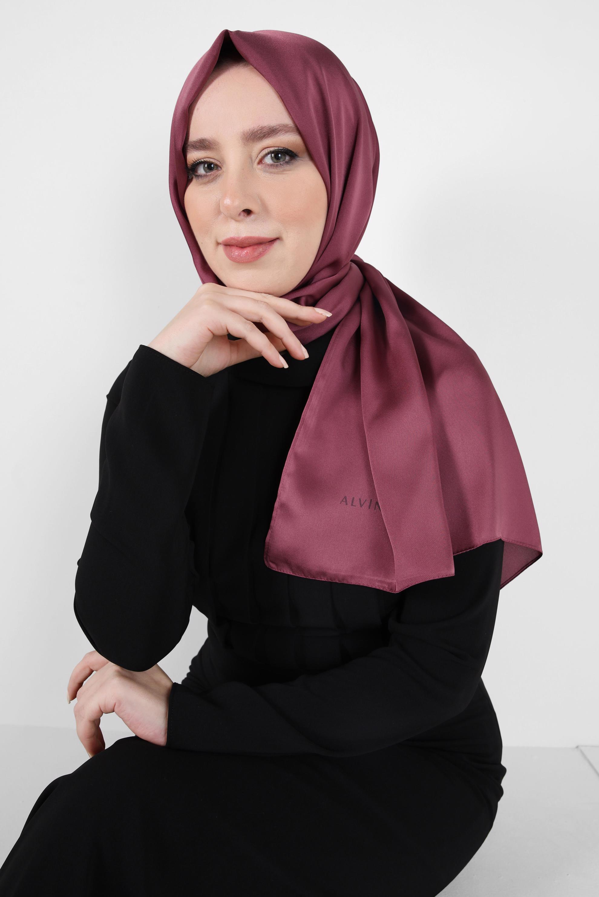 Tesettür giyim PEMBE ALVİNA ŞAL 8401