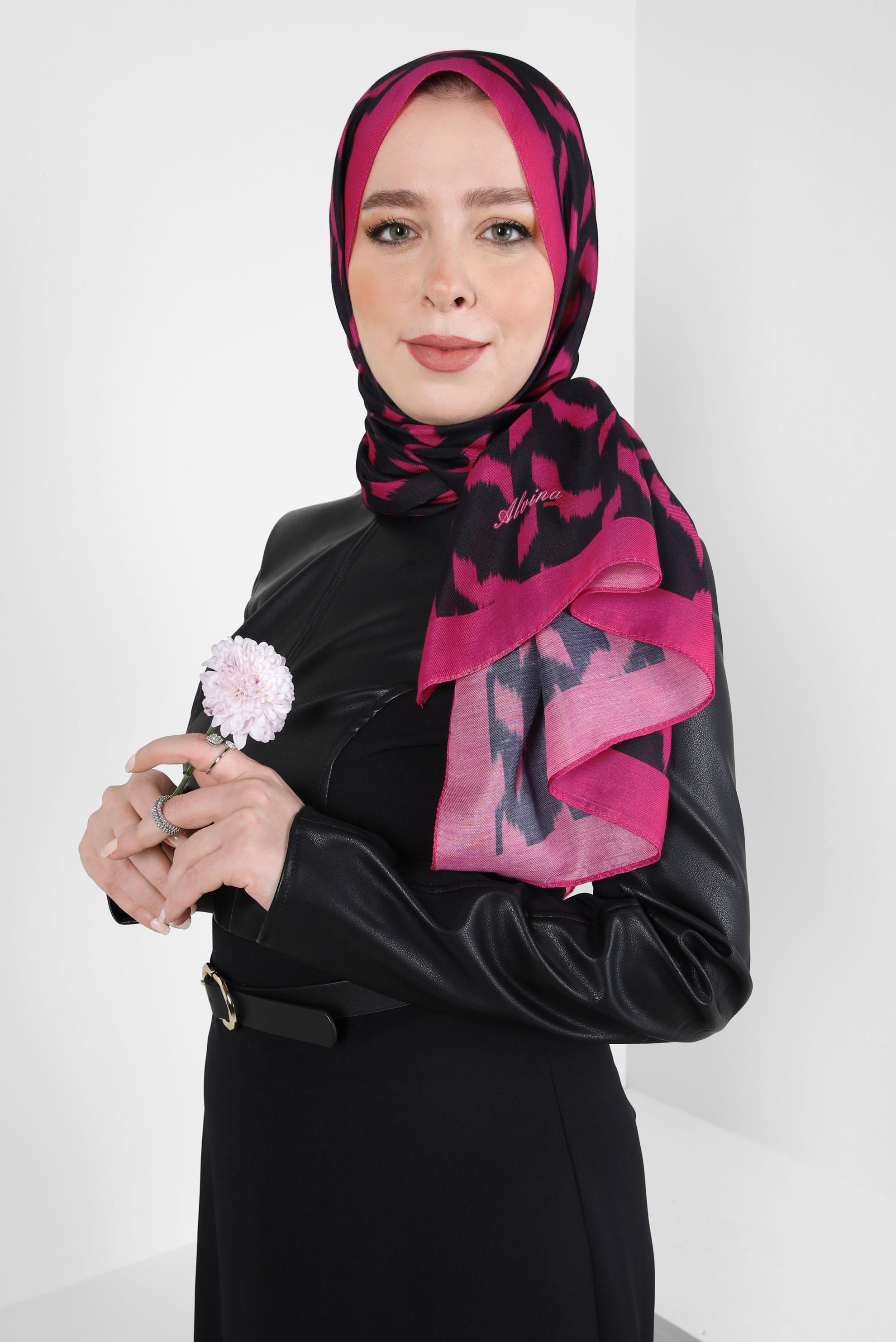 Tesettür giyim SİYAH ALVİNA DESENLİ SOFT ŞAL 8410 