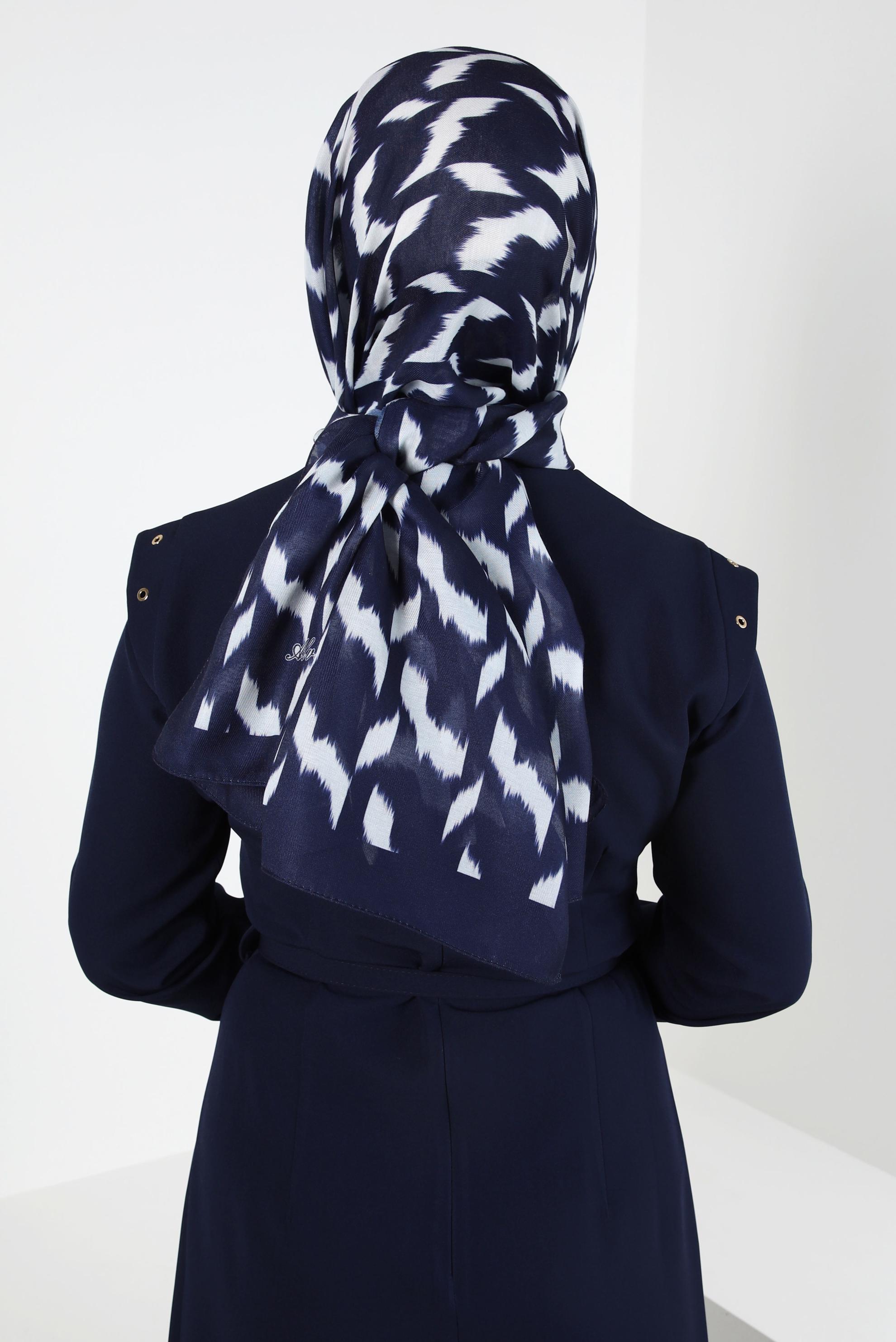 Tesettür giyim LACİVERT ALVİNA DESENLİ SOFT ŞAL 8410 