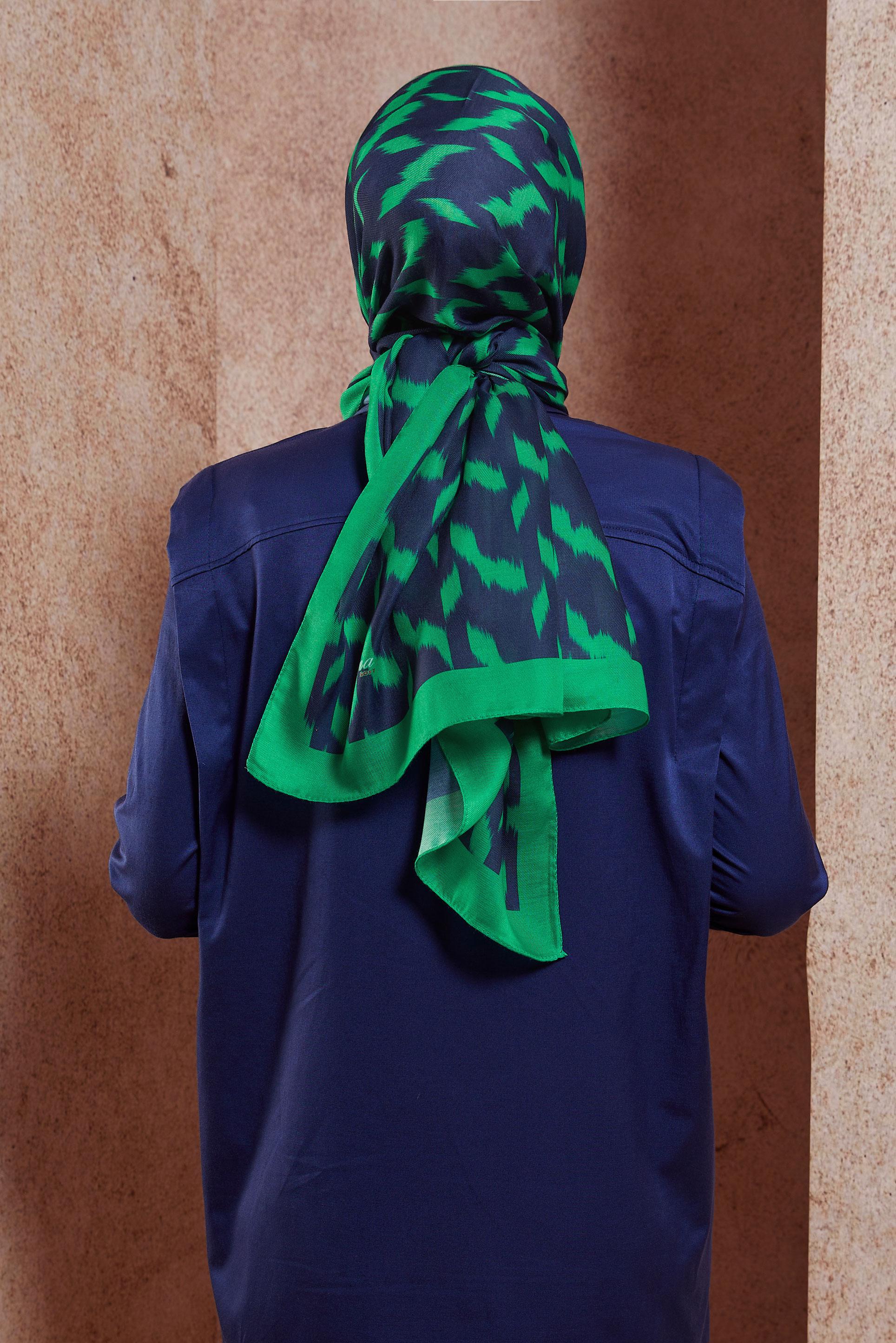 Tesettür giyim LACİVERT ALVİNA DESENLİ SOFT ŞAL 8410 