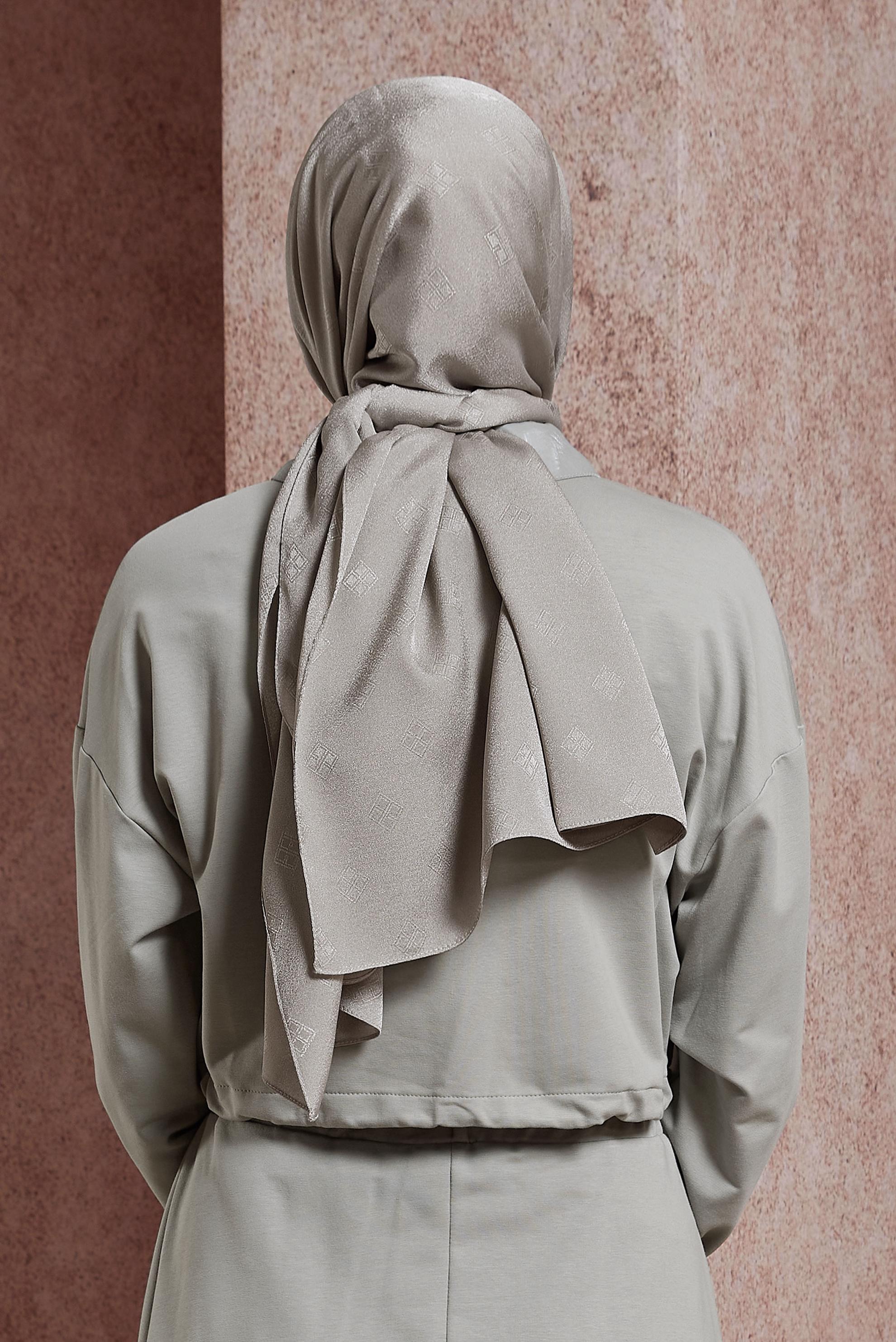 Tesettür giyim BEJ ALVİNA ŞAL 8419