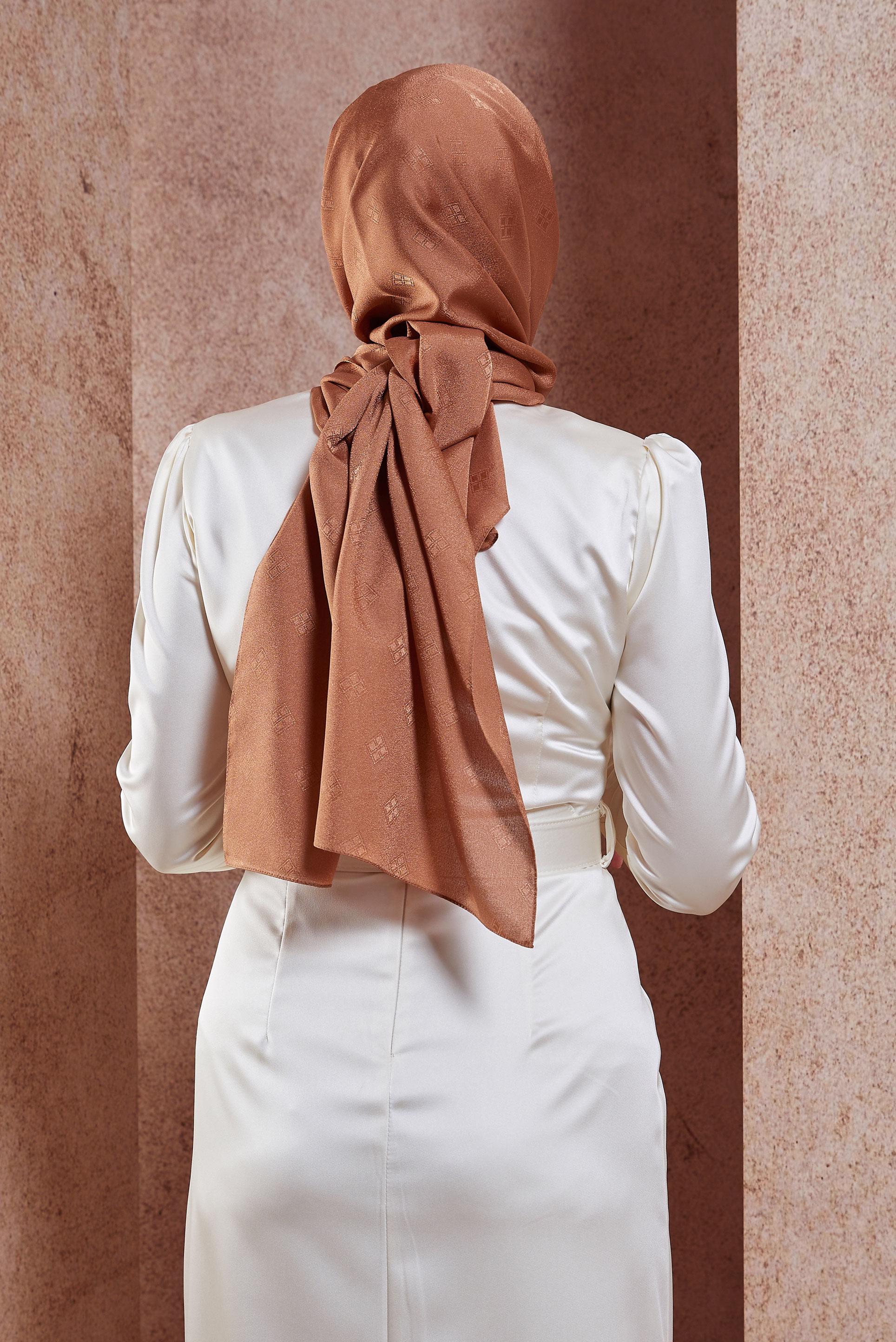 Tesettür giyim TURUNCU ALVİNA ŞAL 8419