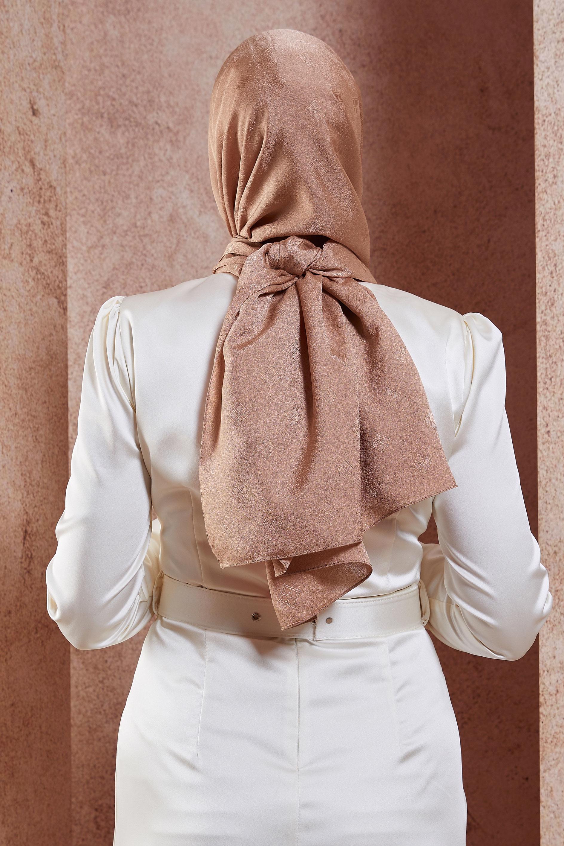 Tesettür giyim PEMBE ALVİNA ŞAL 8419