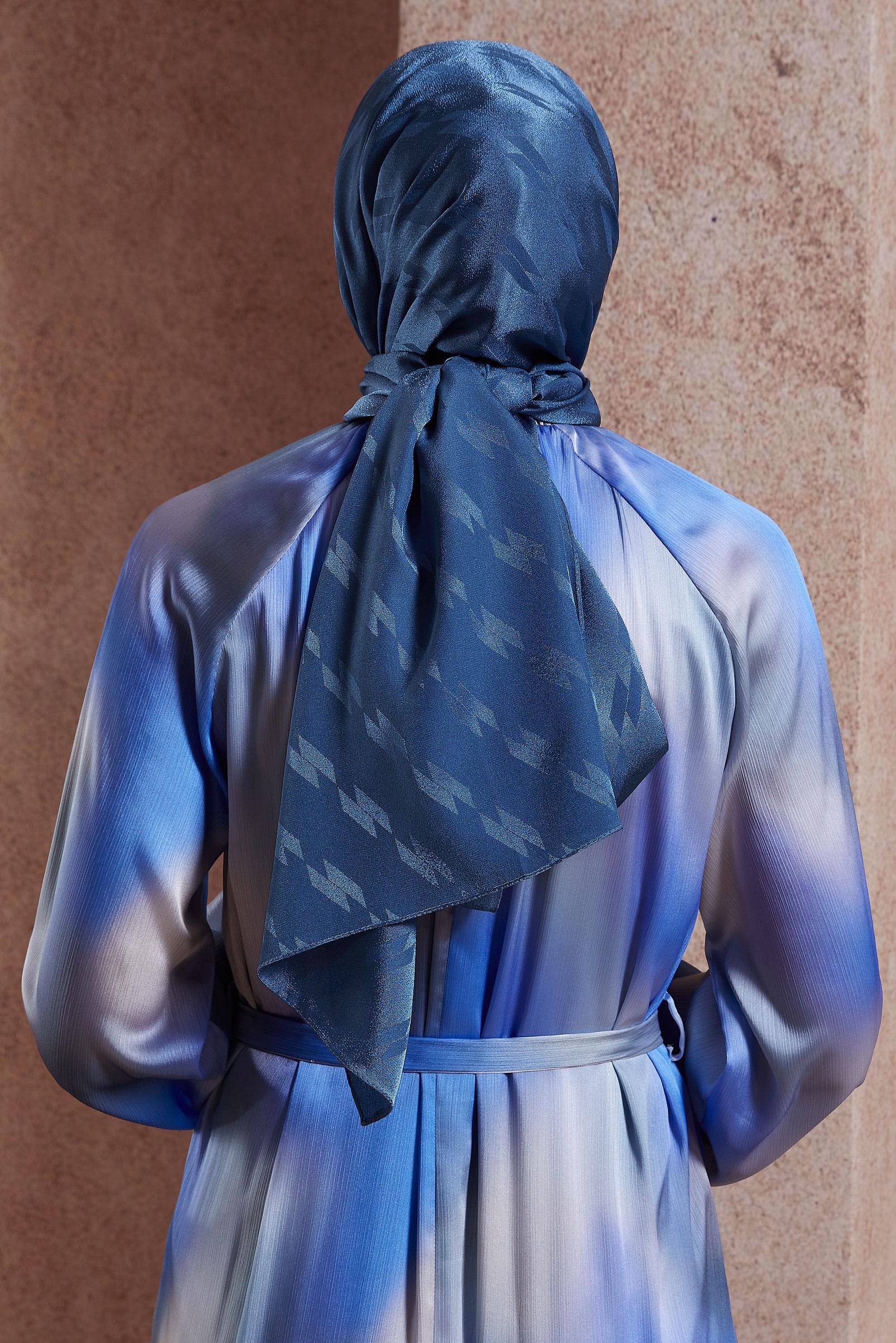 Tesettür giyim MAVİ ALVİNA ŞAL 8420 