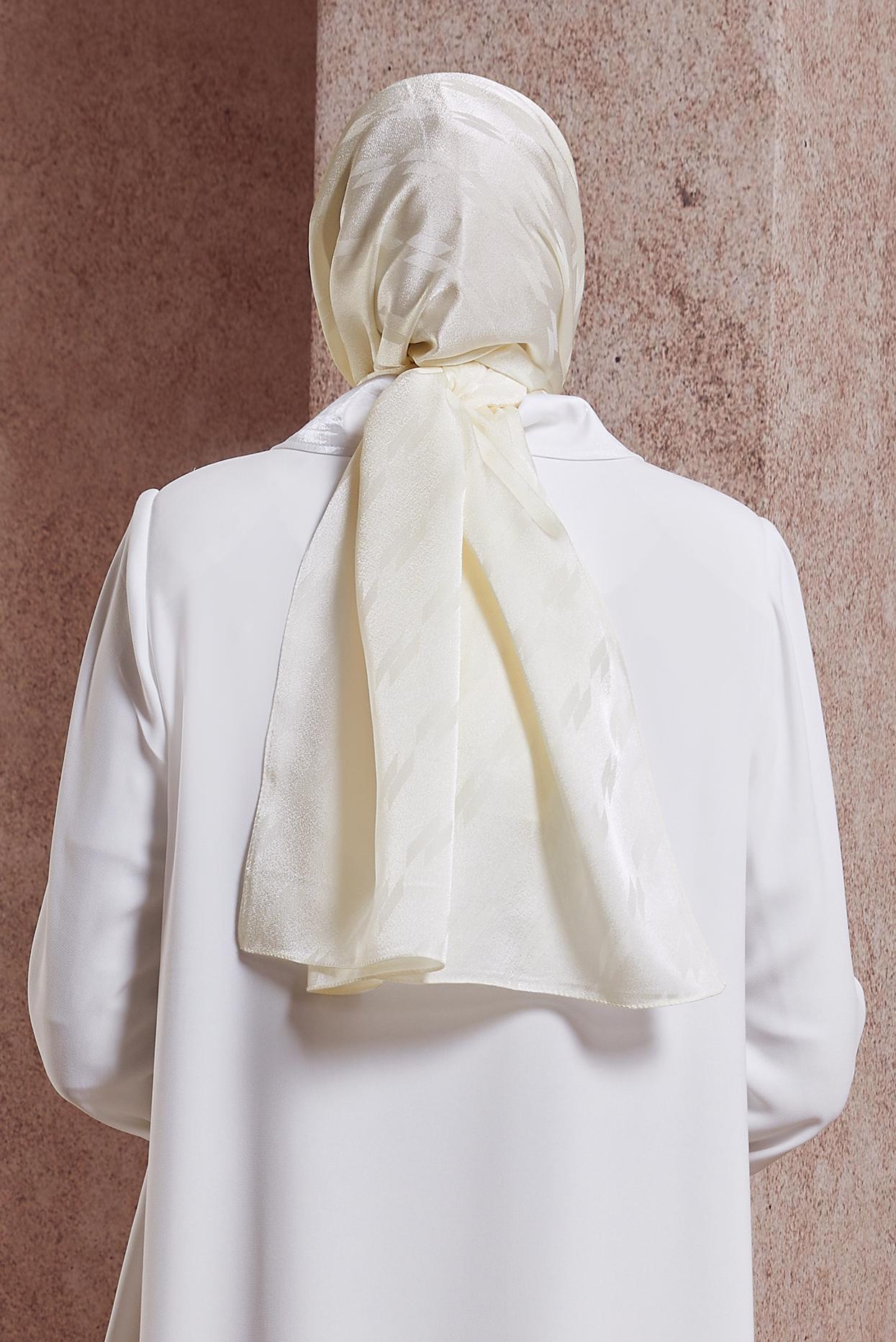 Tesettür giyim EKRU ALVİNA ŞAL 8420 