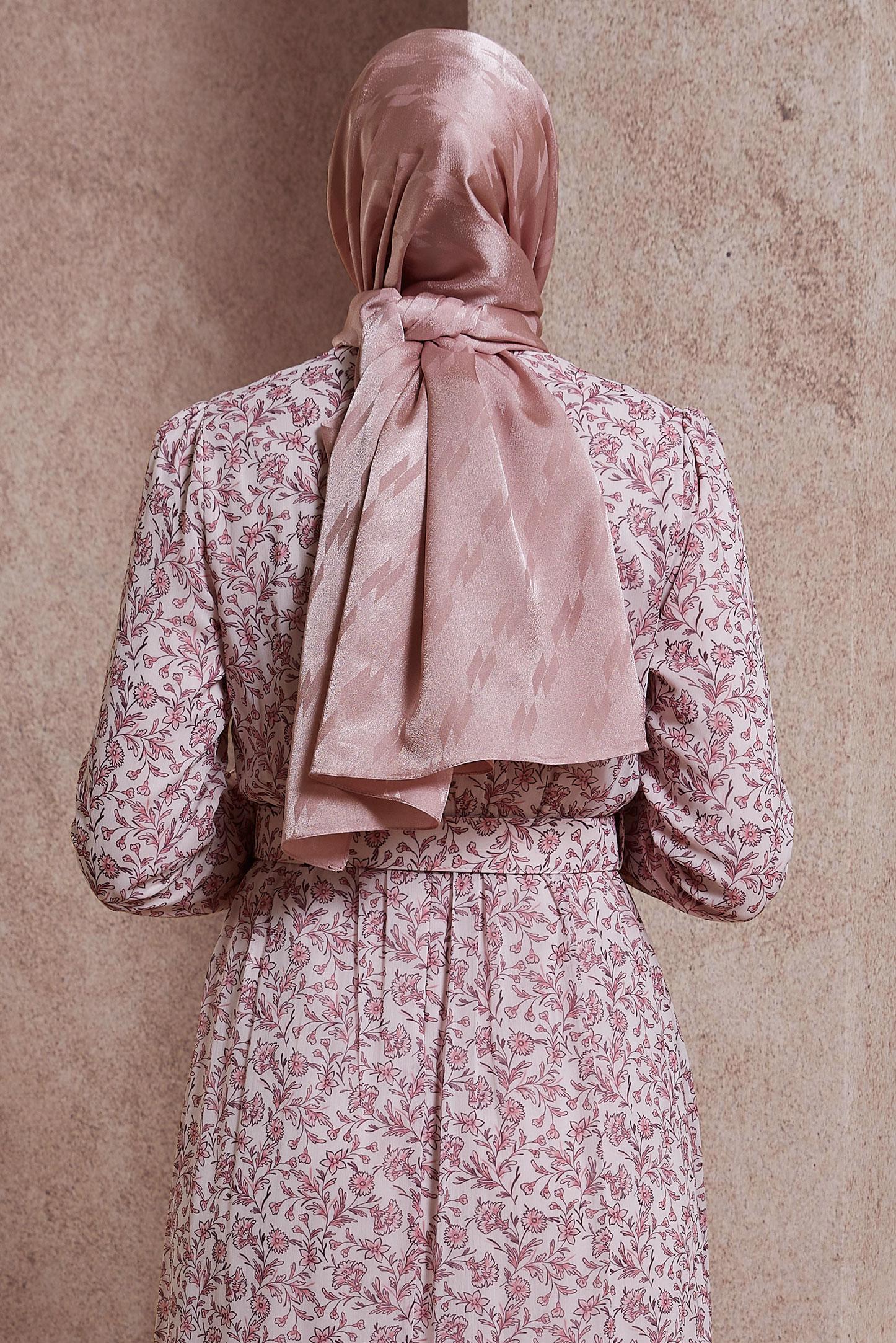 Tesettür giyim PUDRA ALVİNA ŞAL 8420 