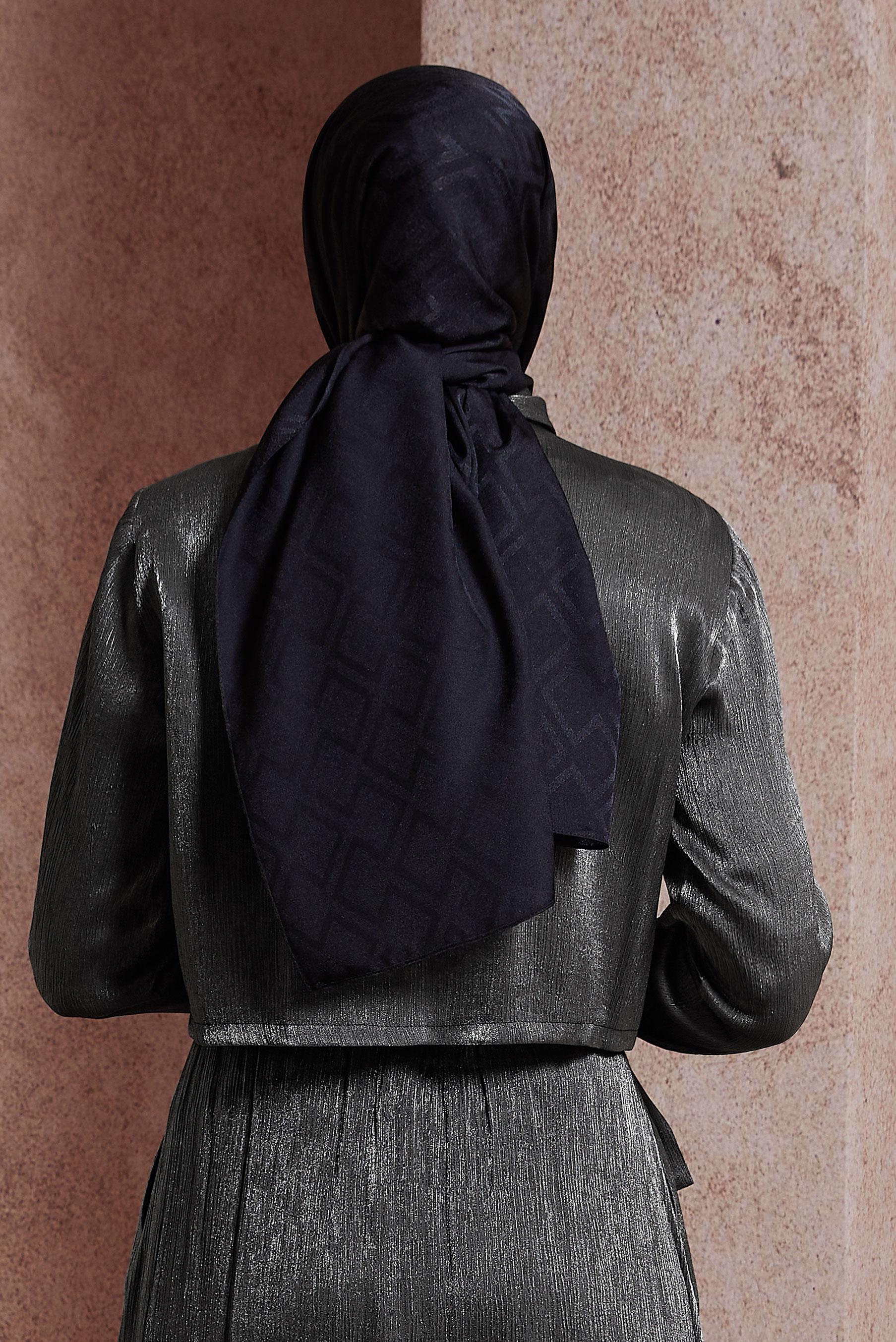 Tesettür giyim SİYAH ALVİNA ŞAL 8421