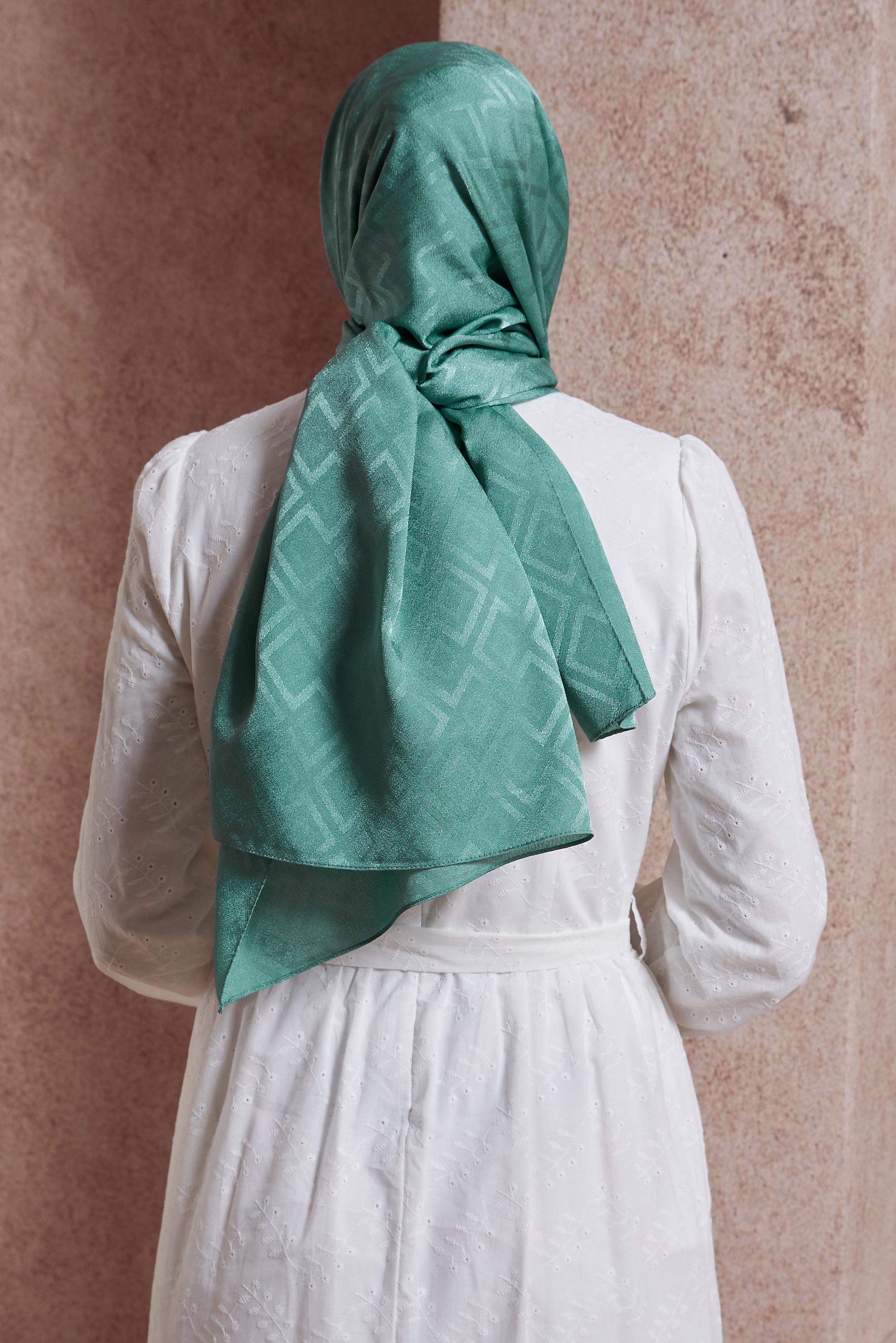 Tesettür giyim YEŞİL ALVİNA ŞAL 8421