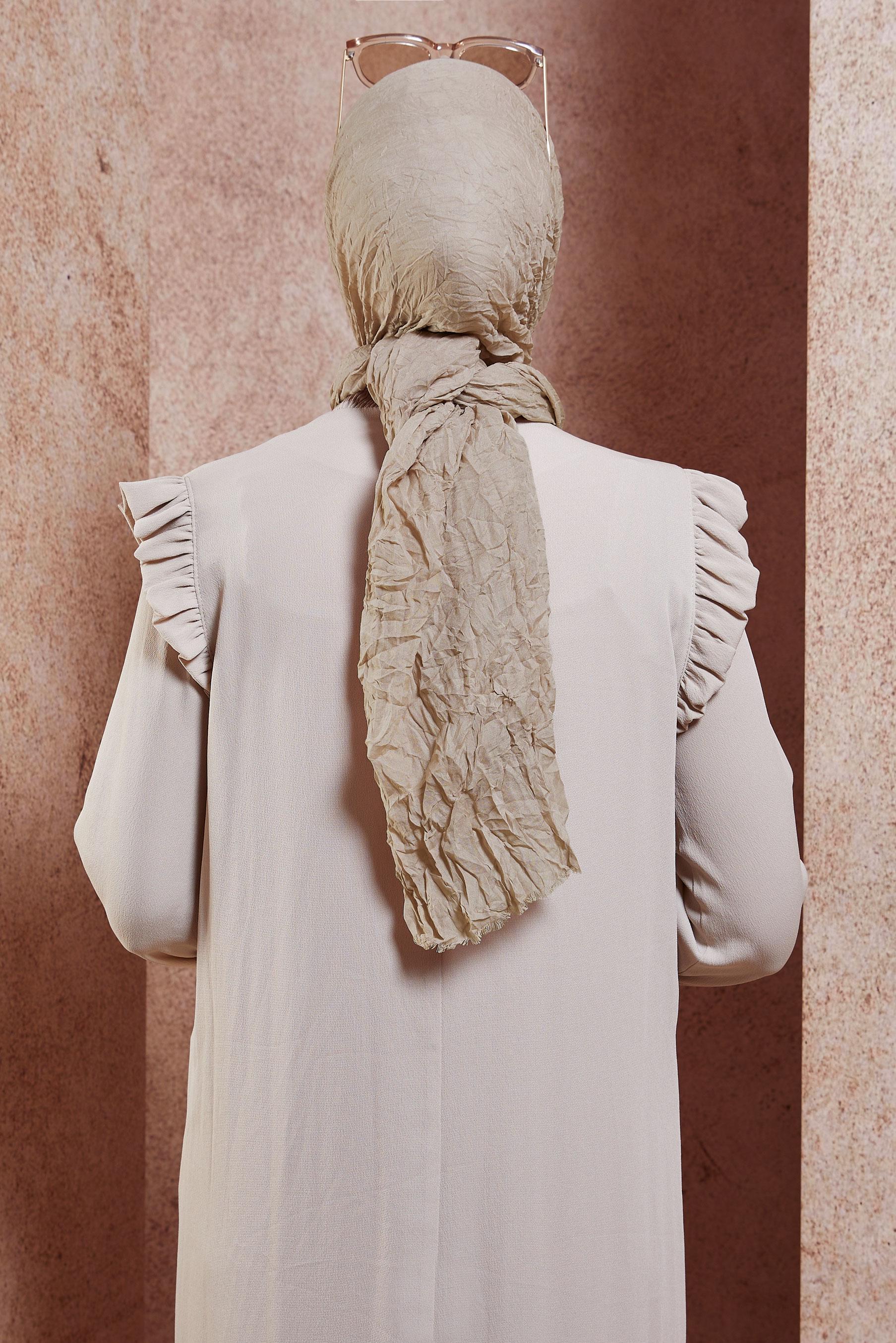 Tesettür giyim BEJ ALVİNA KENDİNDEN KIRIŞIK ŞAL 8423