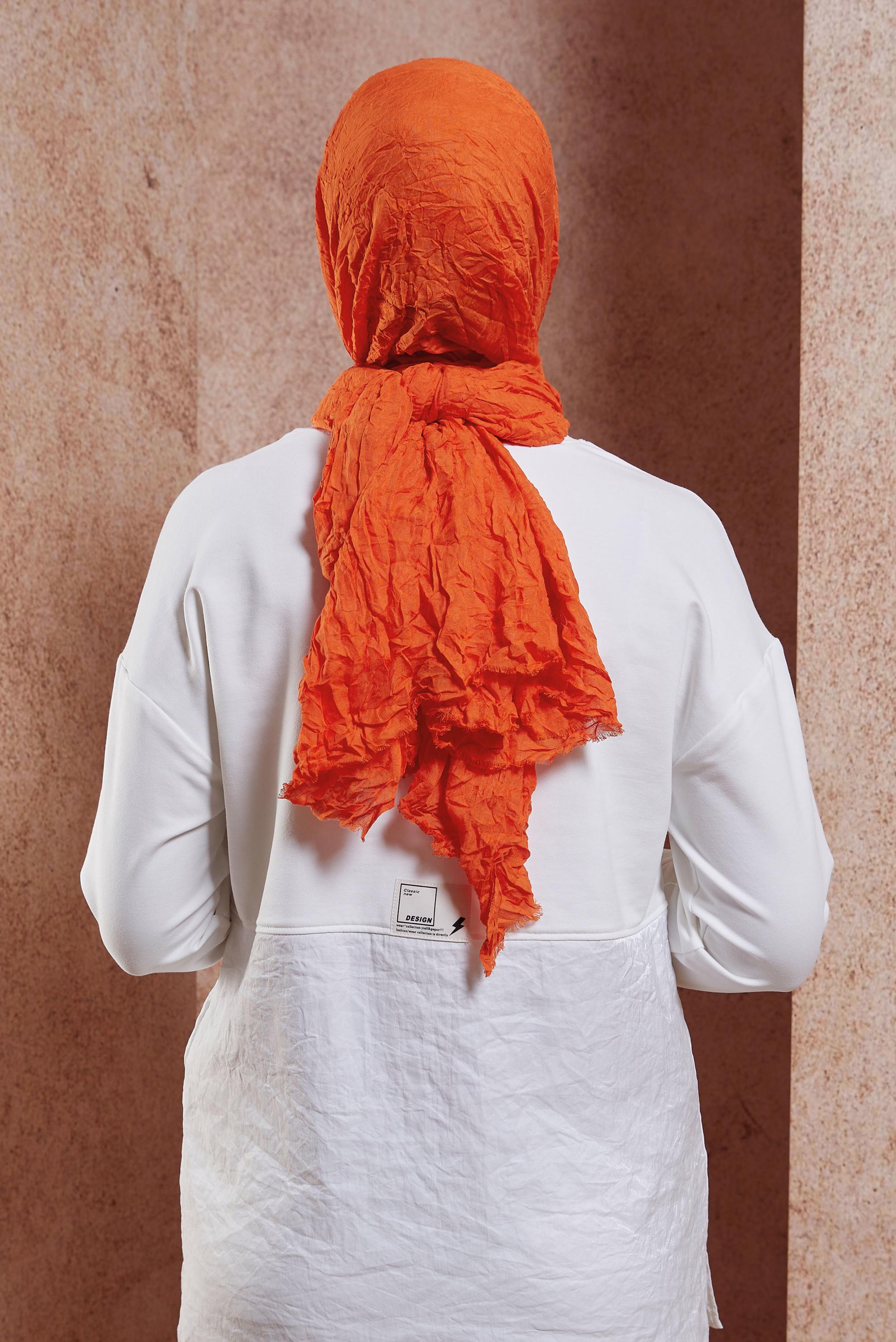 Tesettür giyim TURUNCU ALVİNA KENDİNDEN KIRIŞIK ŞAL 8423