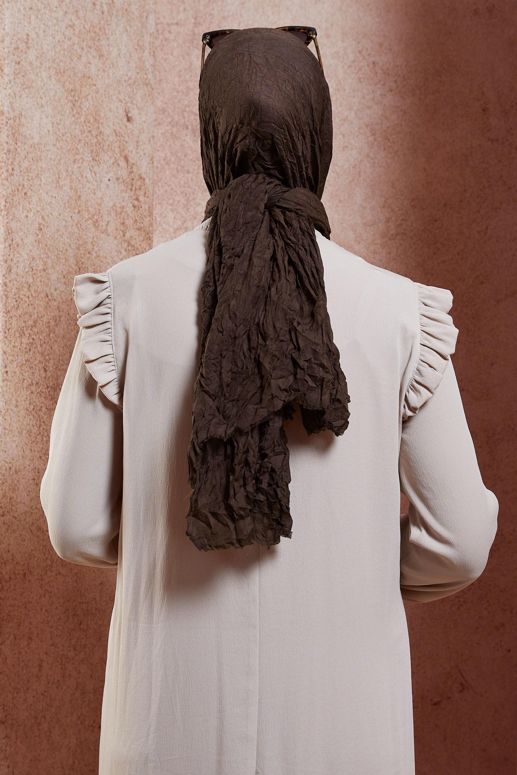 Tesettür giyim KAHVE ALVİNA KENDİNDEN KIRIŞIK ŞAL 8423