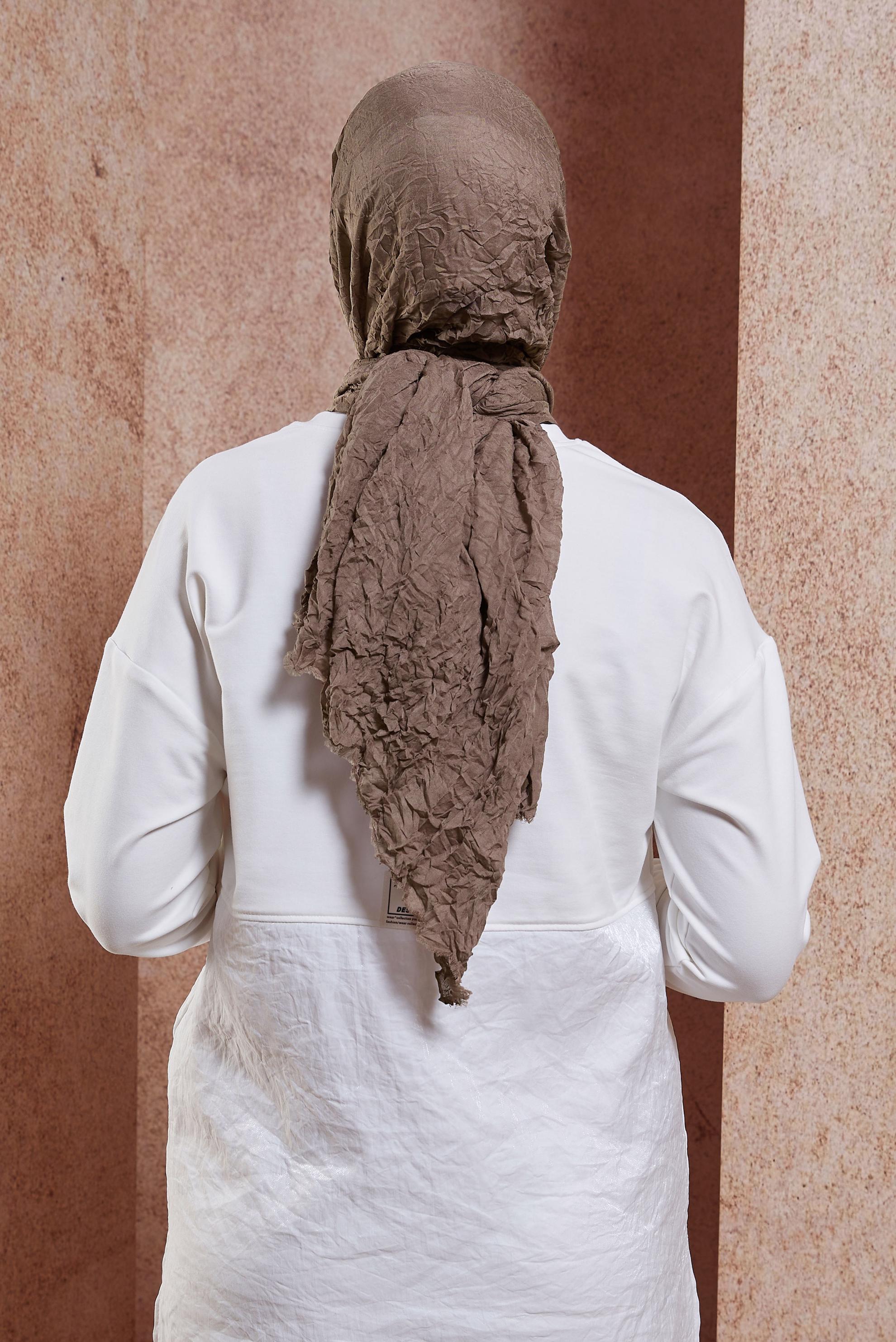 Tesettür giyim VİZON ALVİNA KENDİNDEN KIRIŞIK ŞAL 8423