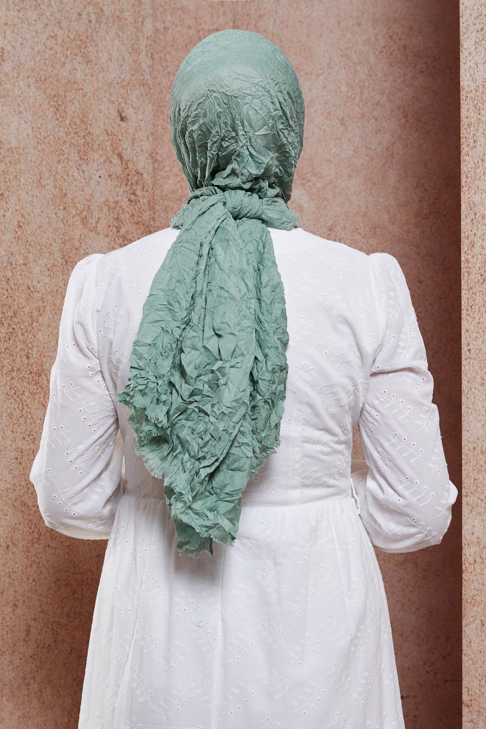 Tesettür giyim MAVİ ALVİNA KENDİNDEN KIRIŞIK ŞAL 8423