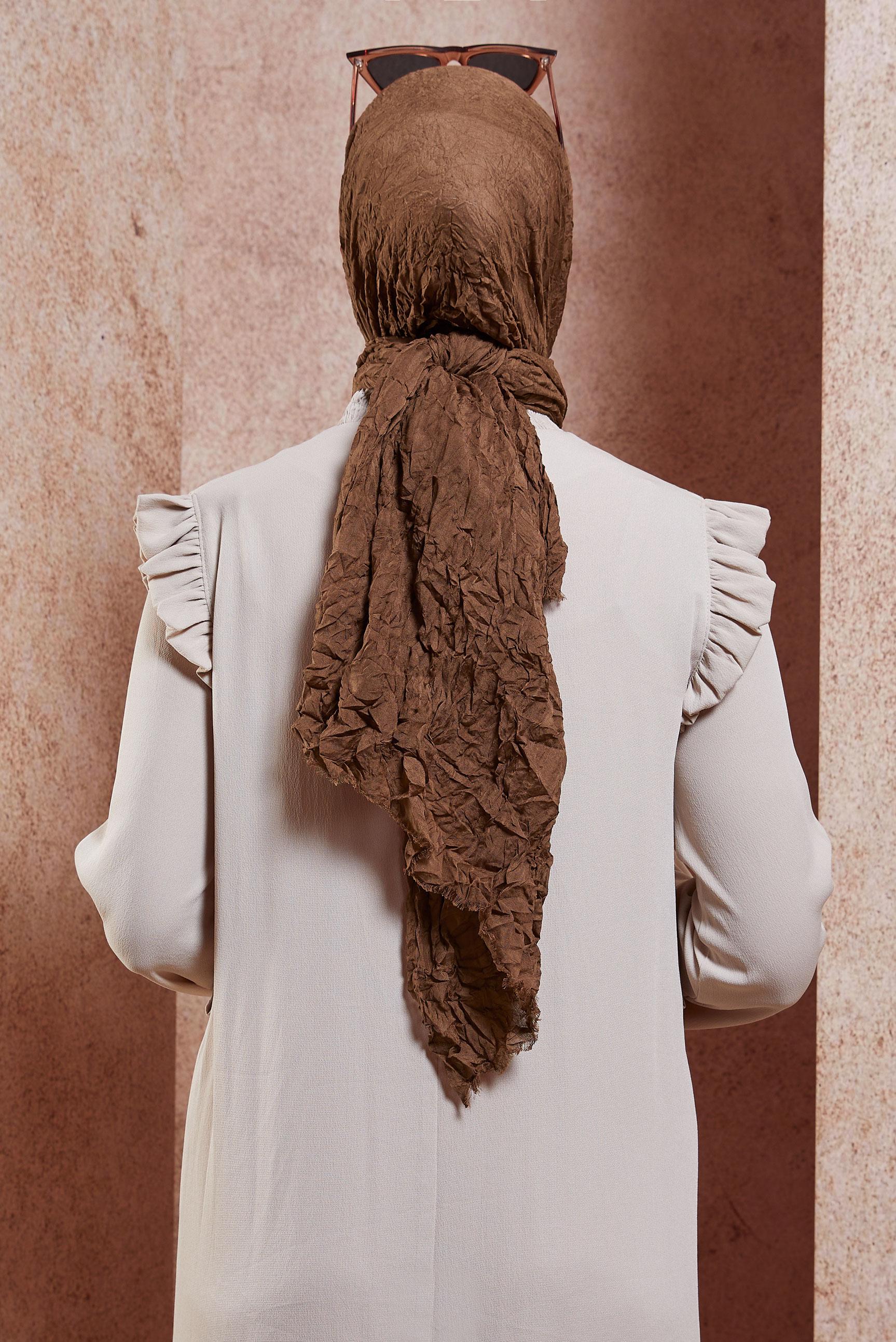 Tesettür giyim KAHVE ALVİNA KENDİNDEN KIRIŞIK ŞAL 8423