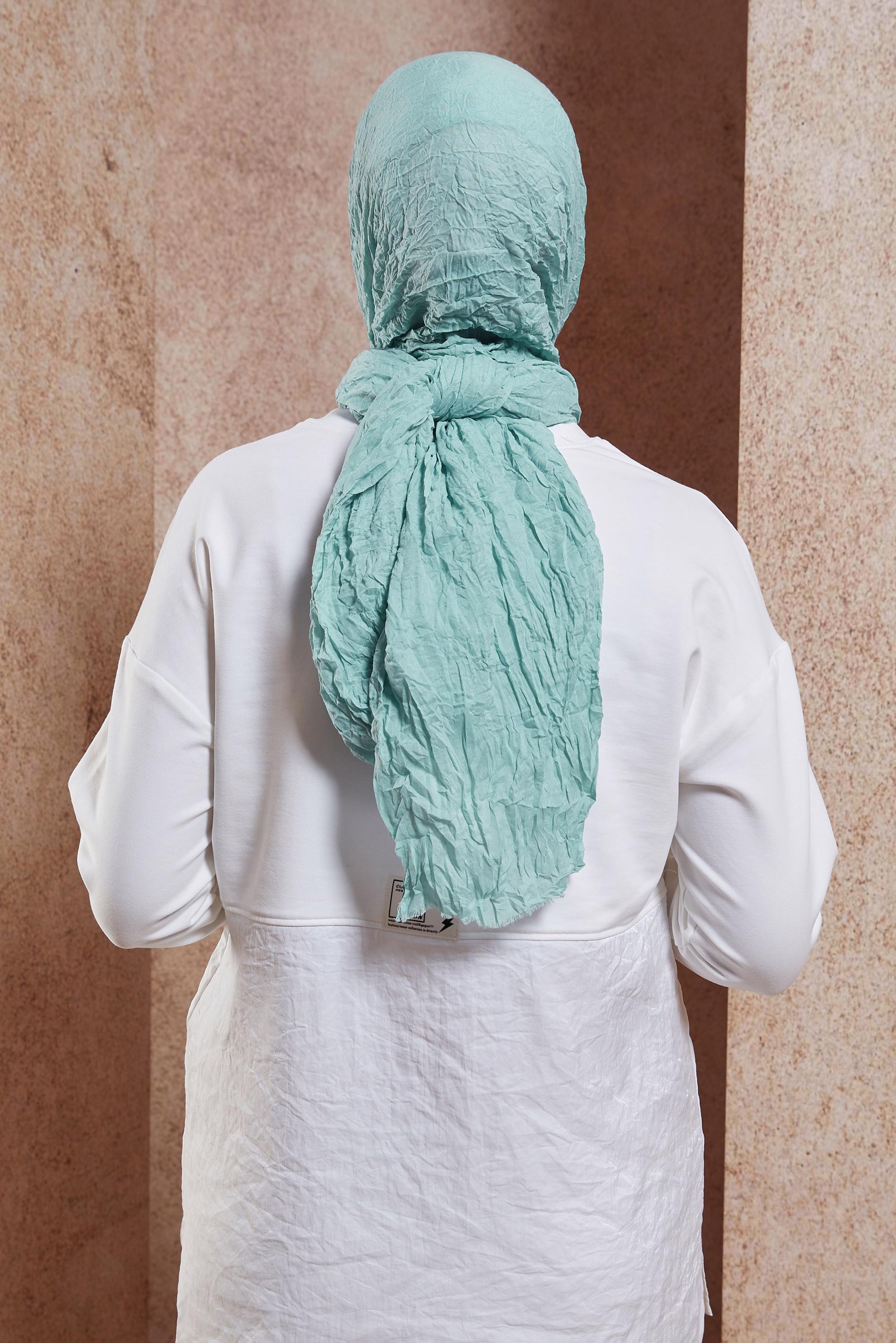 Tesettür giyim MAVİ ALVİNA KENDİNDEN KIRIŞIK ŞAL 8423