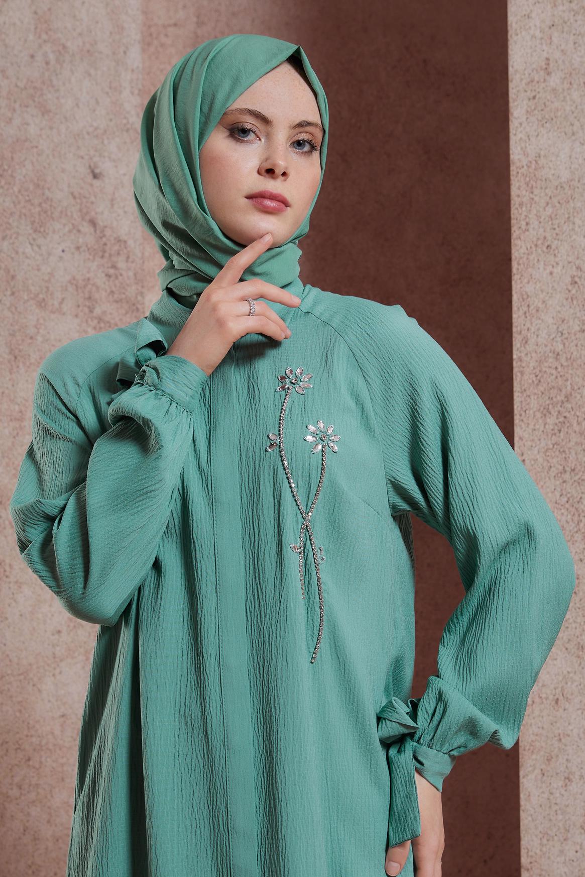 Tesettür giyim YEŞİL ALVİNA DÜZ ŞAL 8428