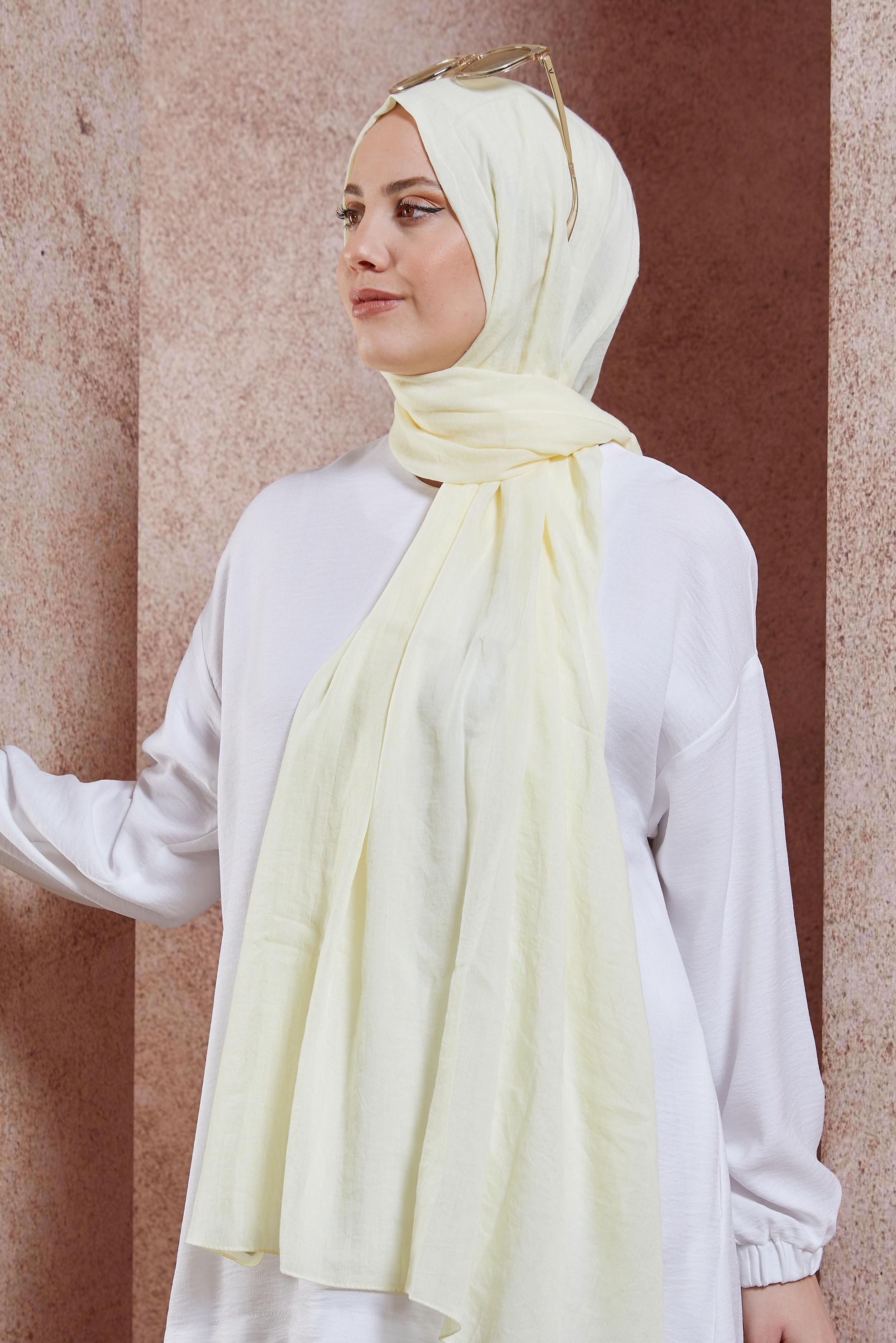 Tesettür giyim EKRU ALVİNA ŞAL 8436