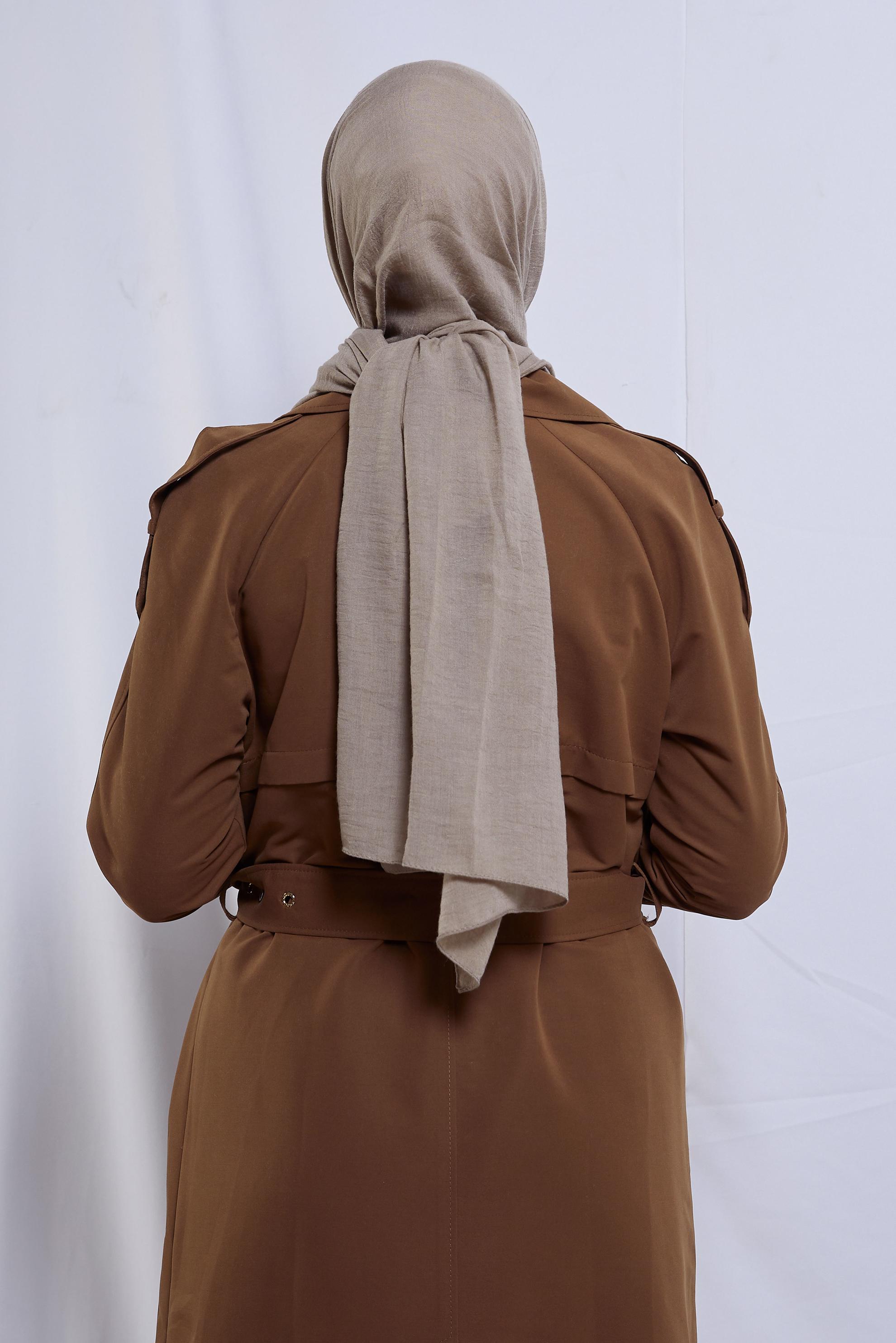 Tesettür giyim BEJ ALVİNA ŞAL 8436