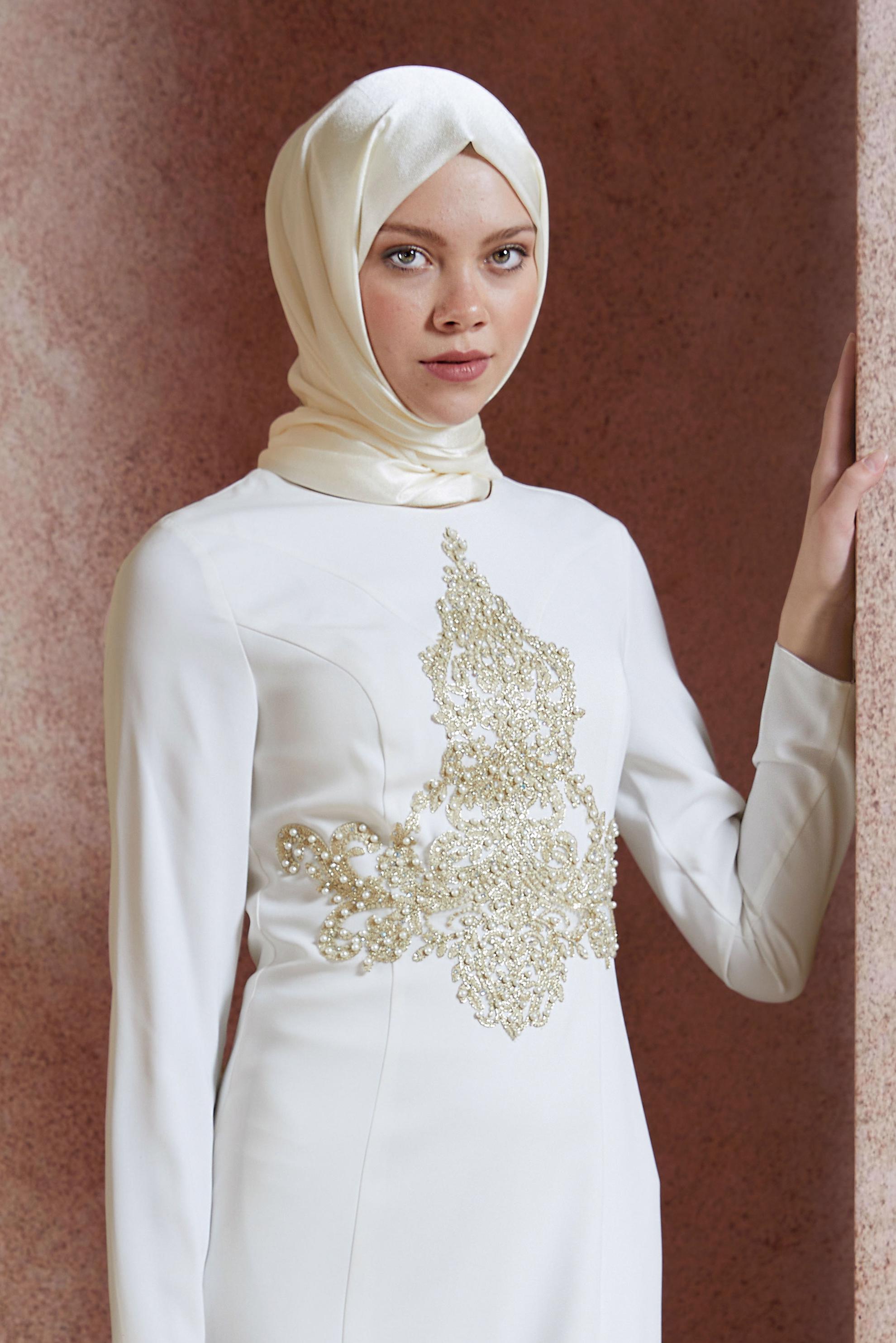 Tesettür giyim EKRU ALVİNA DÜZ ŞAL 8445