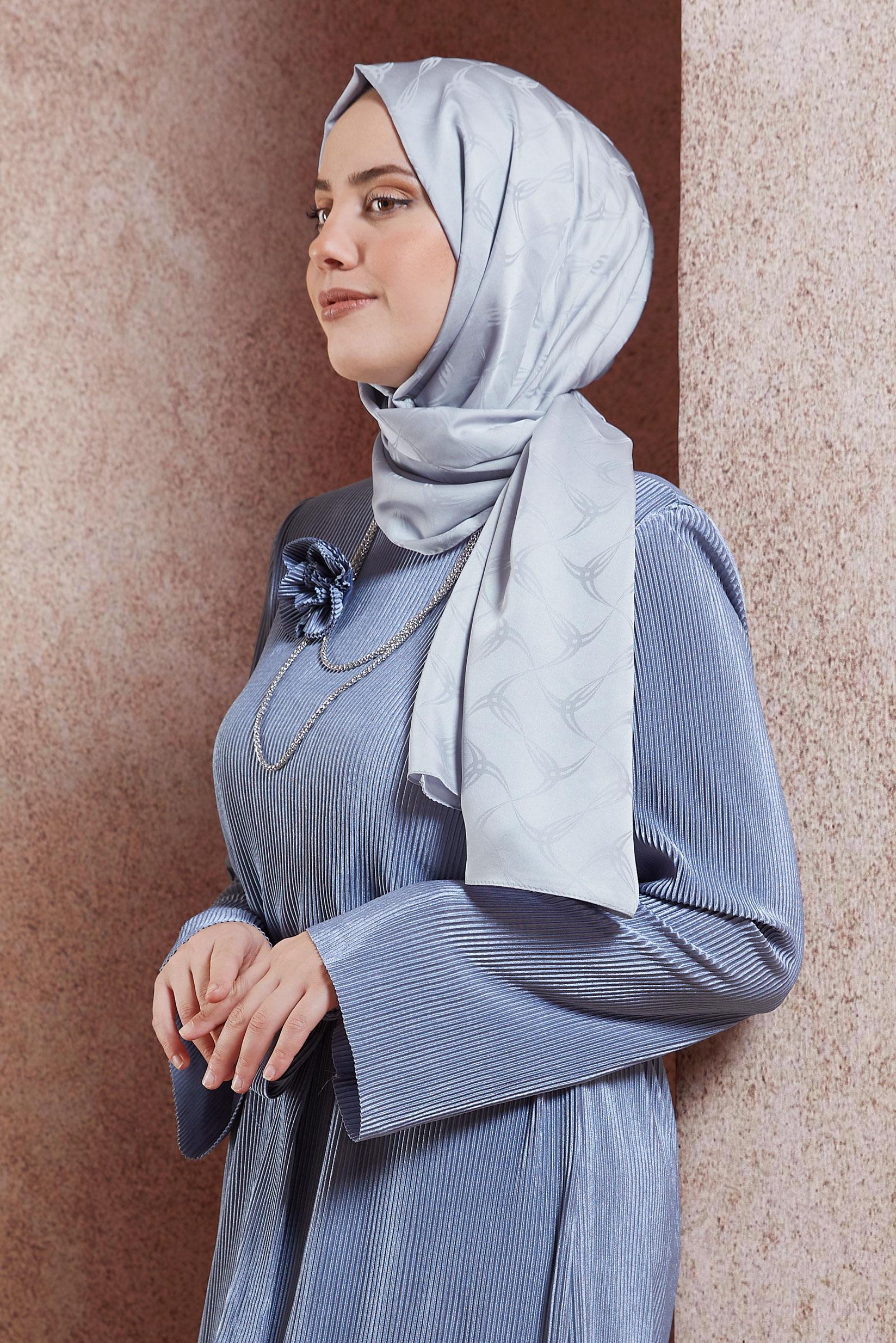 Tesettür giyim GÜMÜŞ ALVINA JAKAR ŞAL 8447