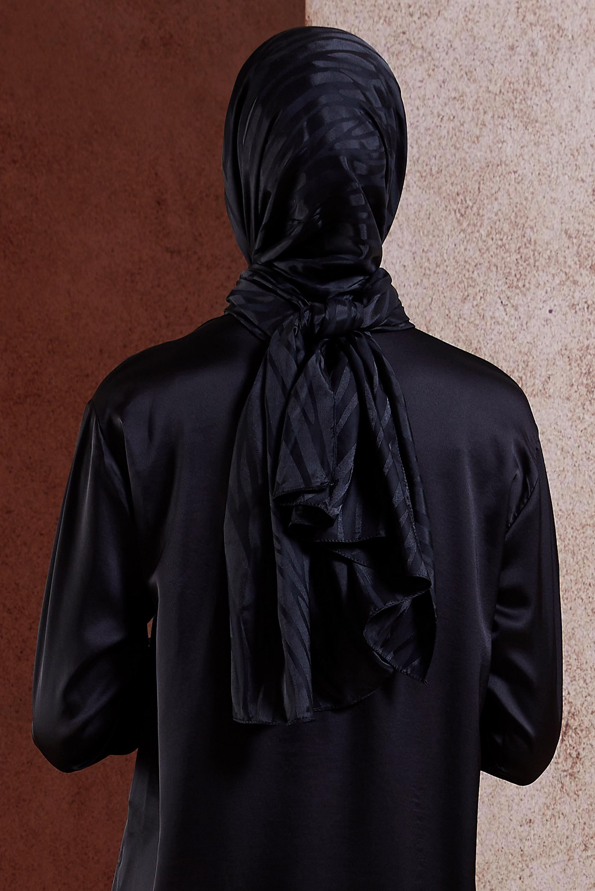 Tesettür giyim SİYAH ALVİNA JAKAR ŞAL 8448