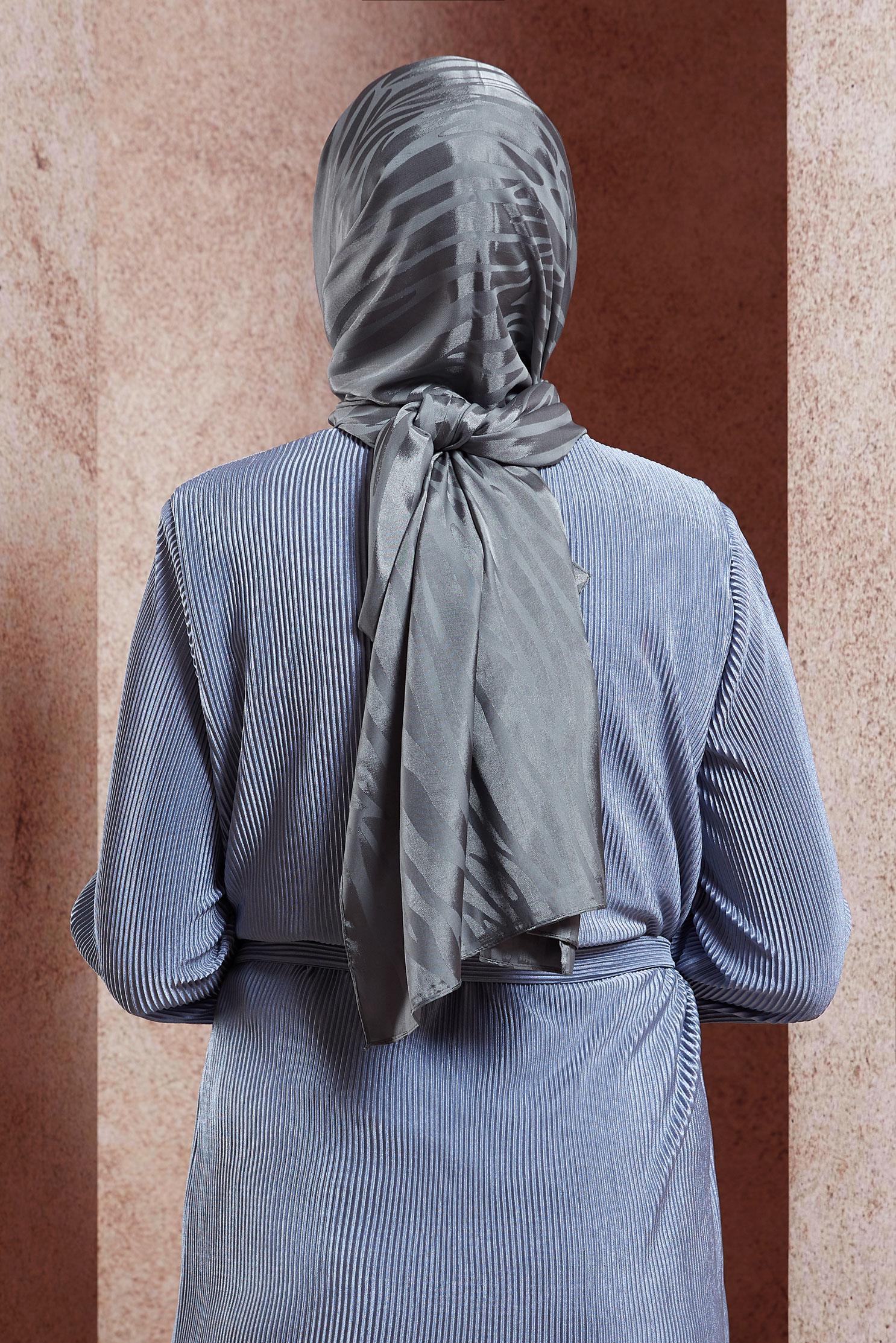 Tesettür giyim GRİ ALVİNA JAKAR ŞAL 8448