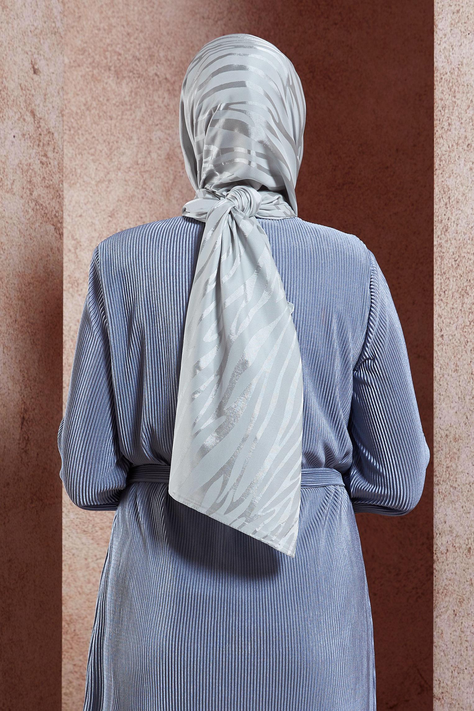 Tesettür giyim GÜMÜŞ ALVİNA JAKAR ŞAL 8448