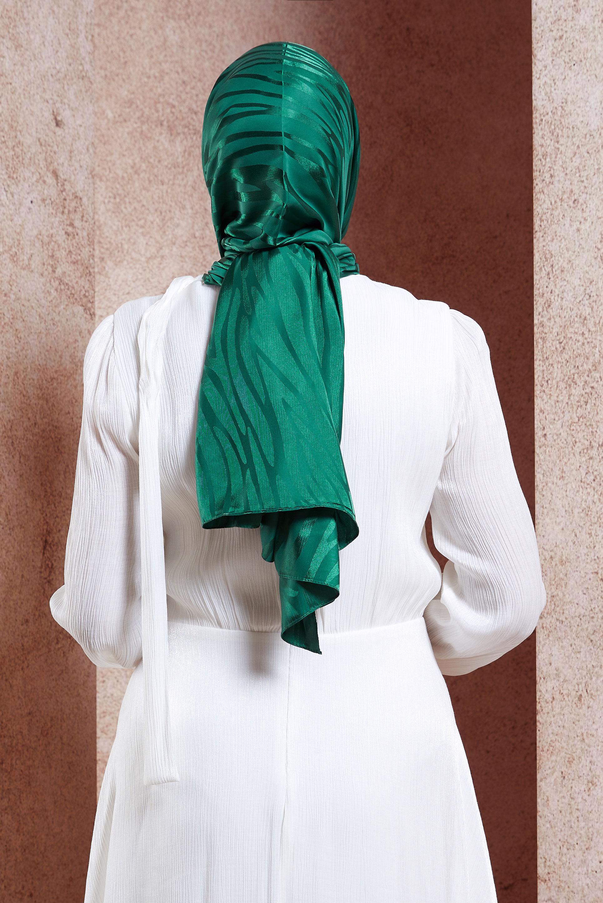 Tesettür giyim YEŞİL ALVİNA JAKAR ŞAL 8448