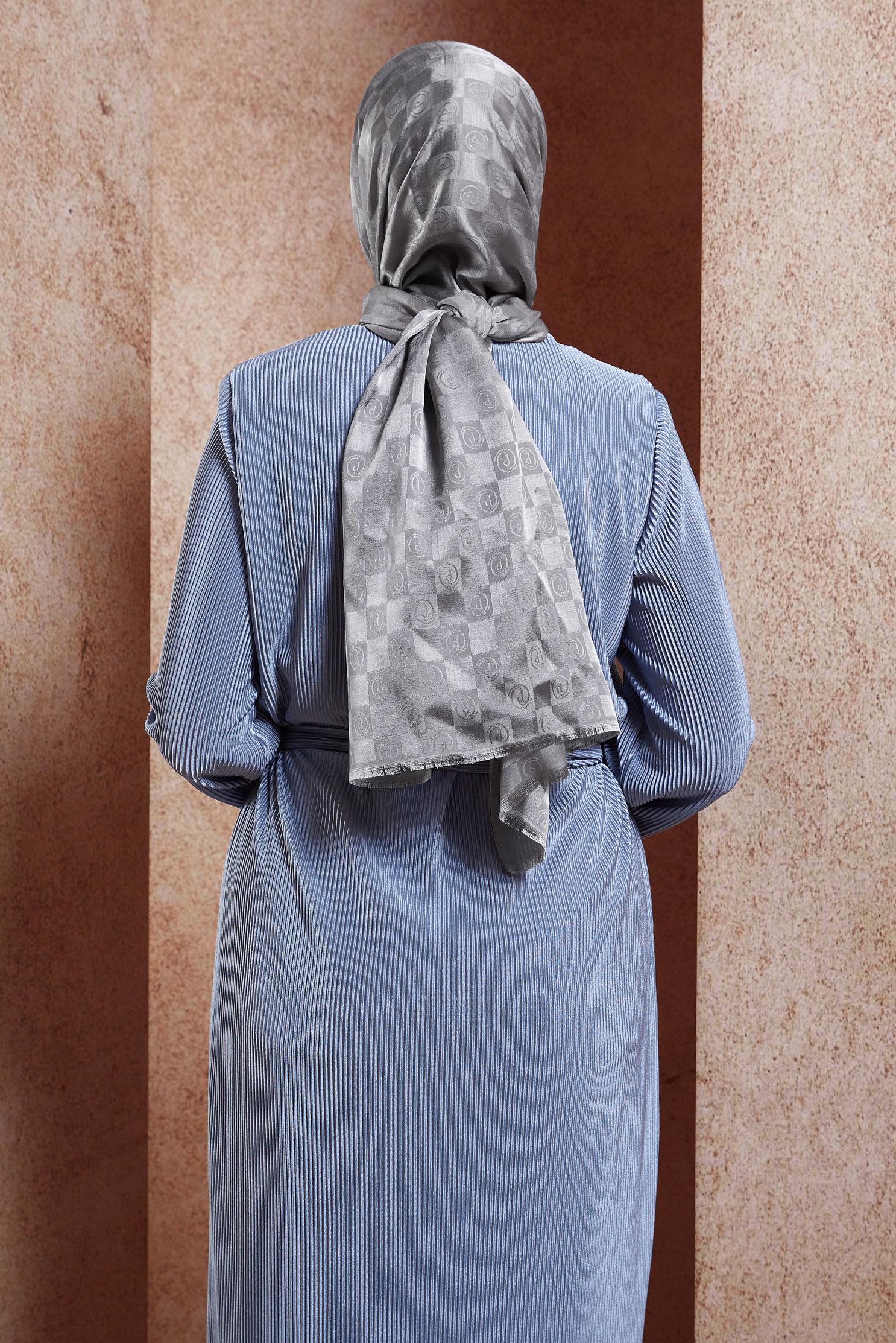 Tesettür giyim GRİ ALVİNA MONOGRAM ŞAL 8450